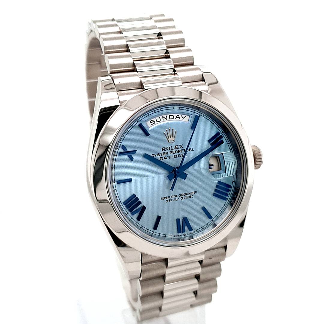Rolex Day-Date 40 Platin Ice Blue Ref.228206 REVISION NEU