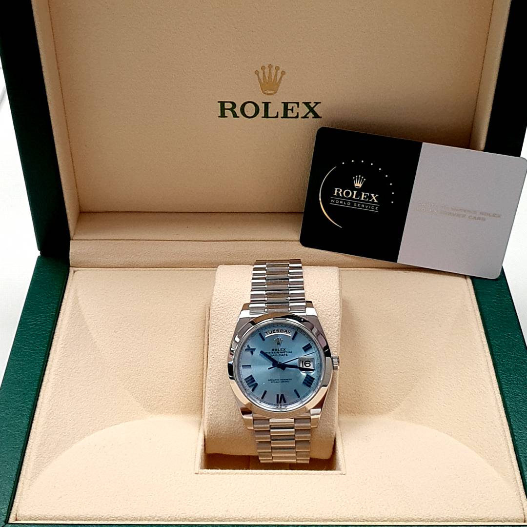 Rolex Day-Date 40 Platin Ice Blue Ref.228206 REVISION NEU