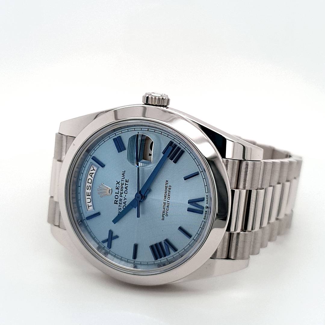 Rolex Day-Date 40 Platin Ice Blue Ref.228206 REVISION NEU