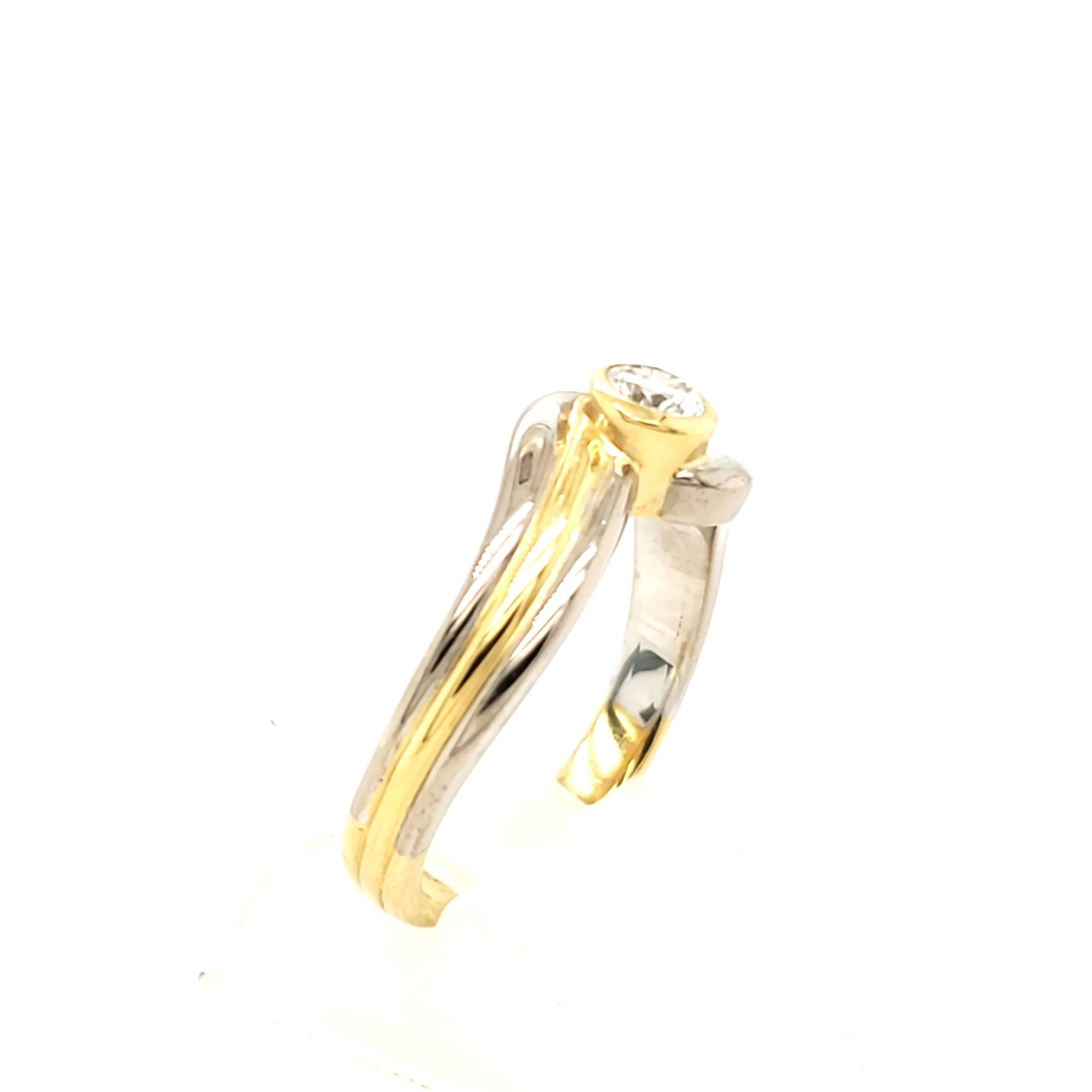 Damen Solitär Ring Gelb Weiß Gold 750 18kt 1 Brillant ca. 0,25ct