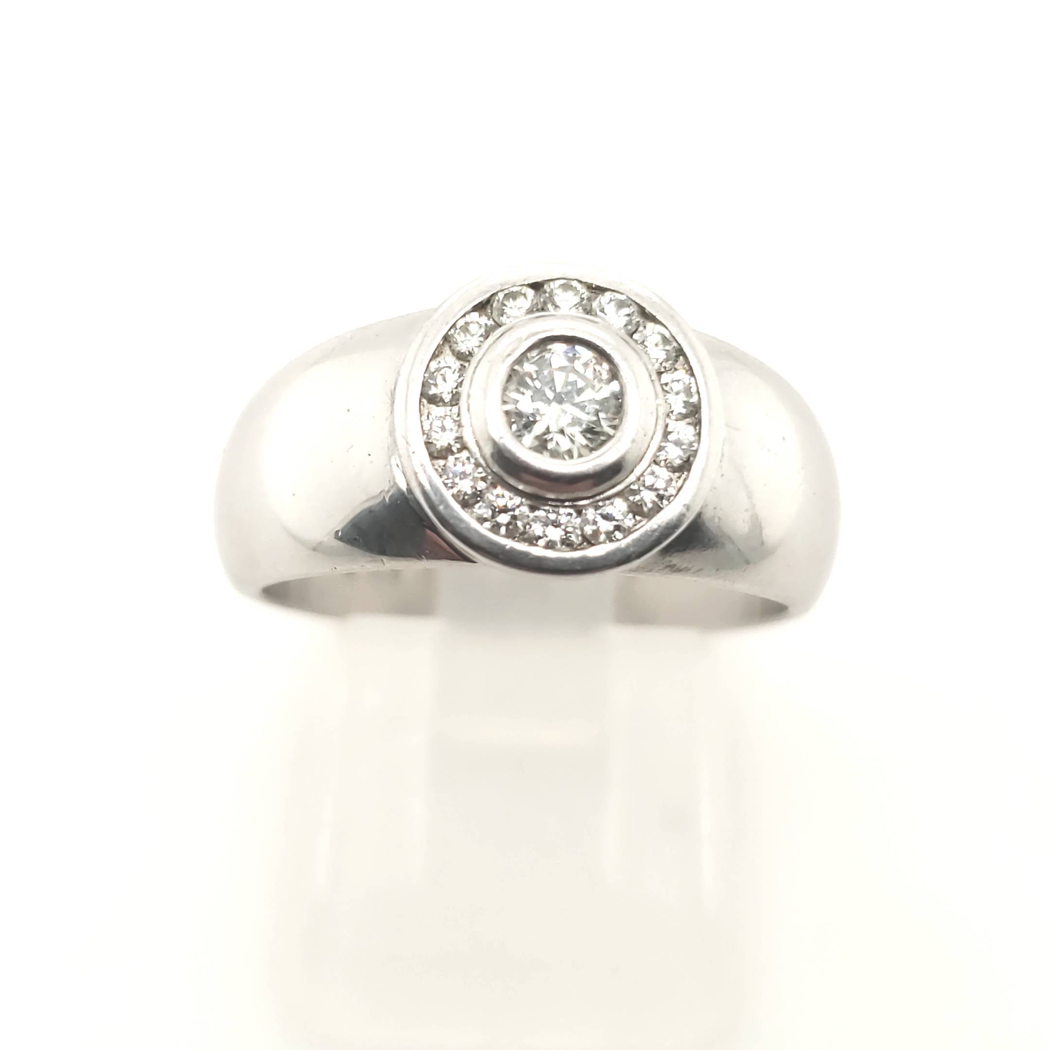 Ring Weißgold 750 18kt 18 Zirkonia Größe 53