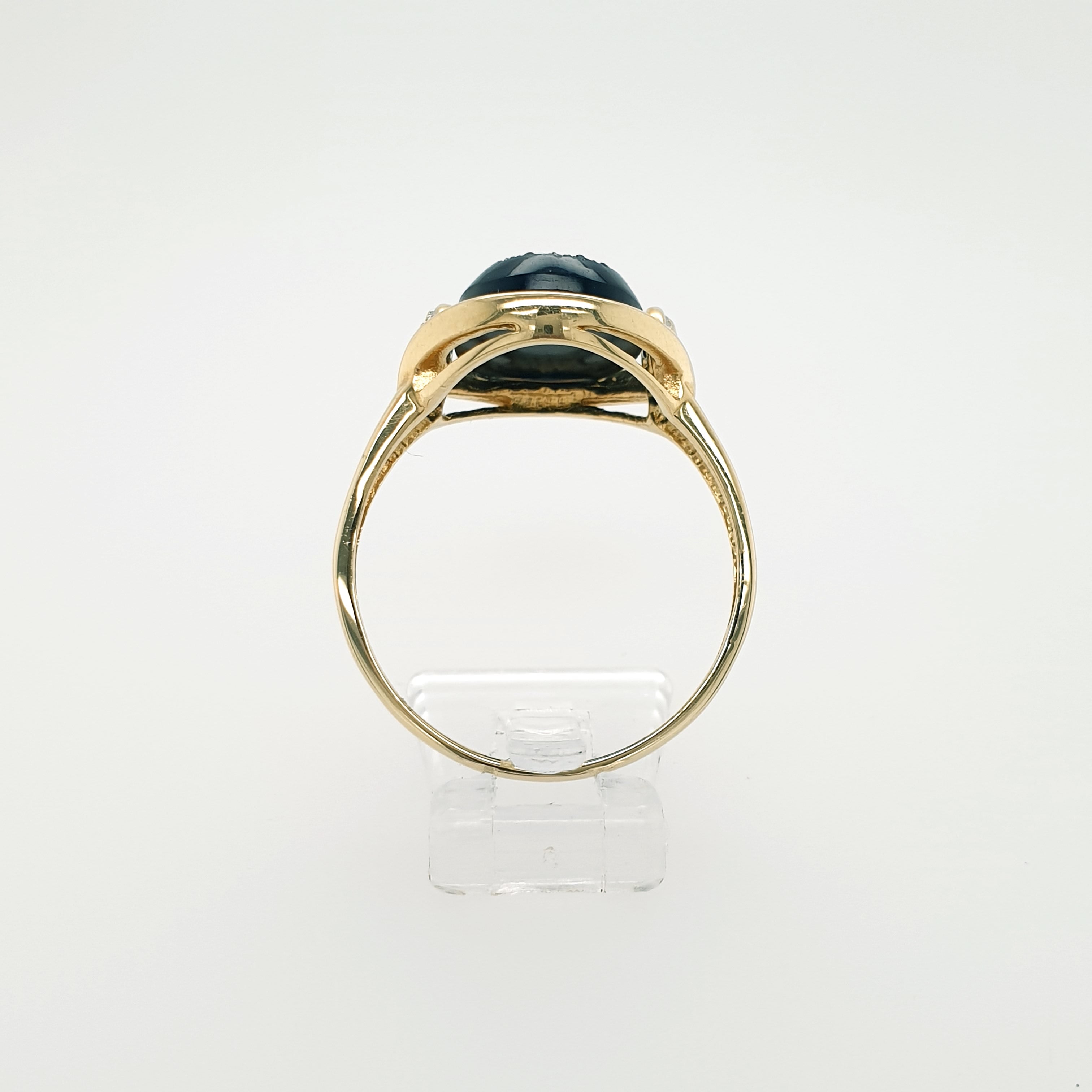 Ring mit schwarzem Stein 585 Gelbgold 14kt Gr. 68