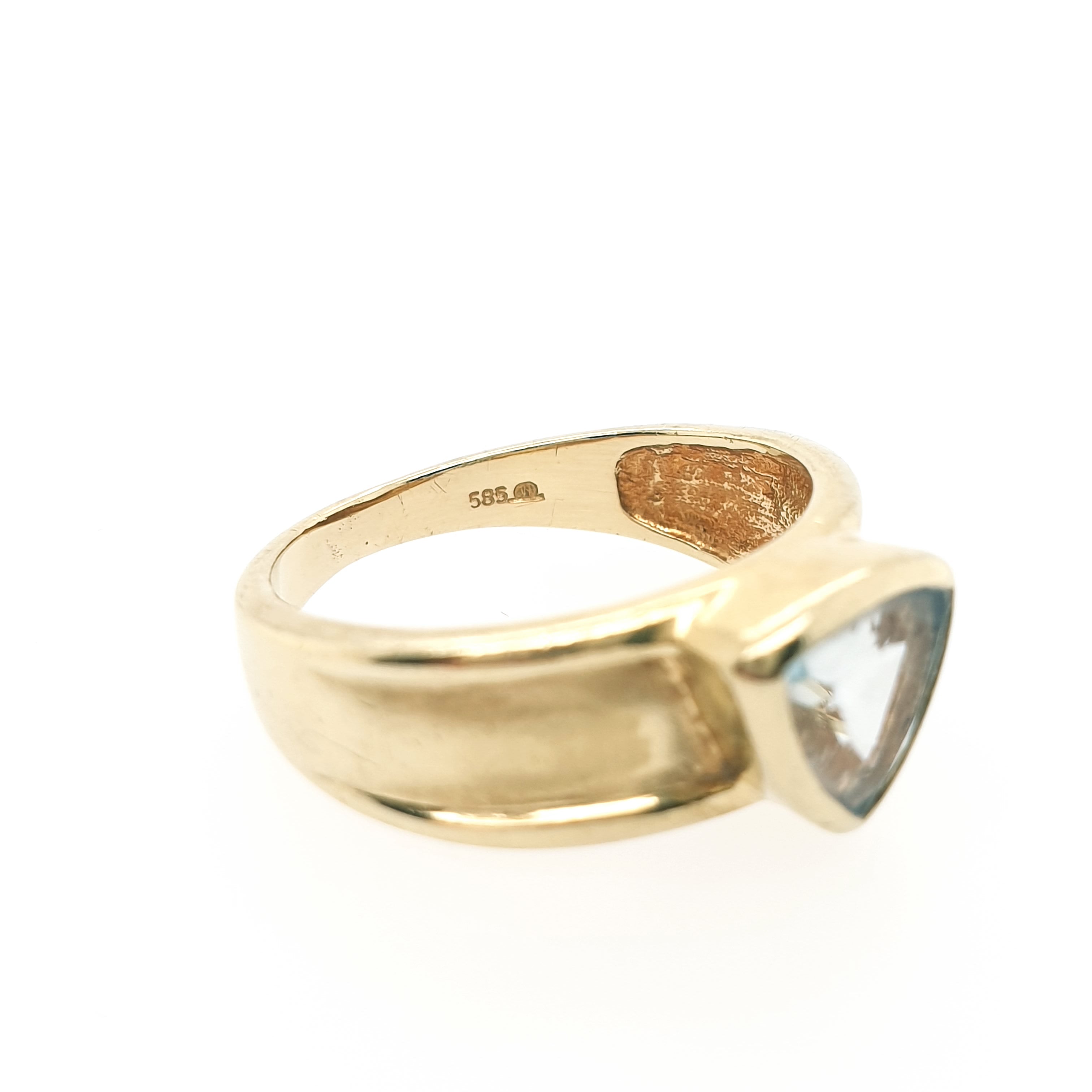 Damenring Gelbgold mit hellblauem Farbstein 585/14kt Gr. 54
