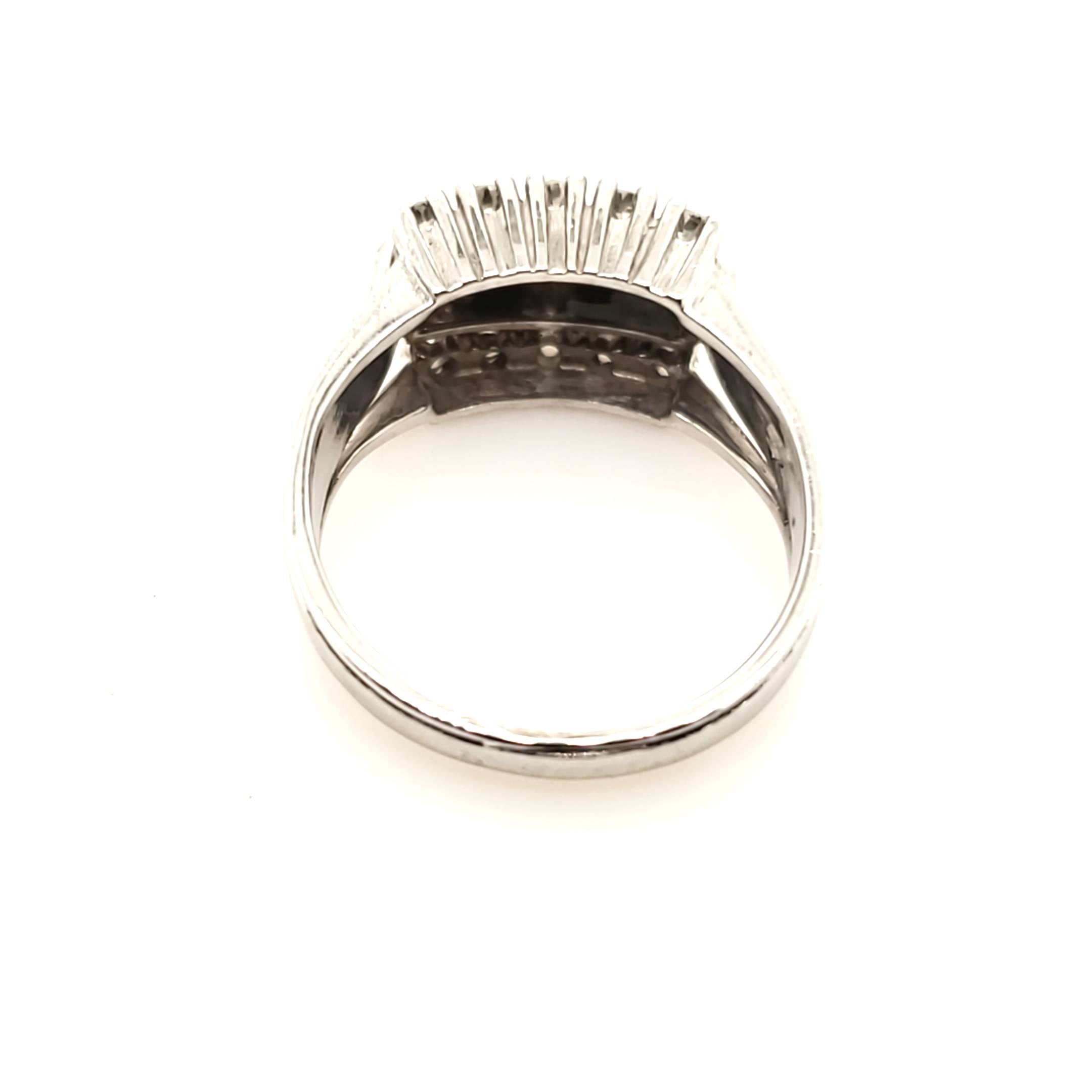 Ring Weißgold 585/14kt Gr.52 3 Brillanten und 10 Diamanten zus. ca.0,8ct