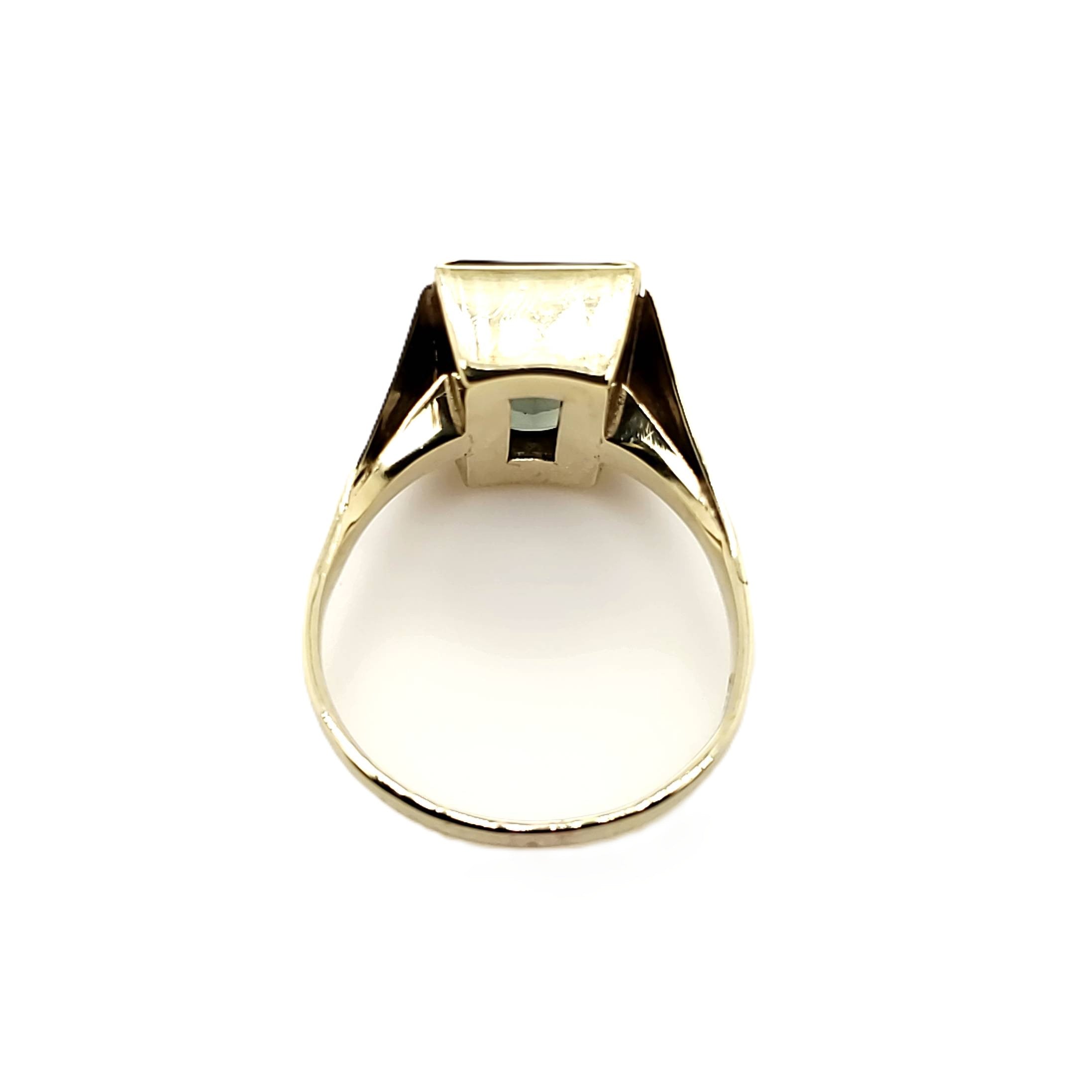 Ring Gelbgold 333/8kt grüner Schmuckstein Gr.57