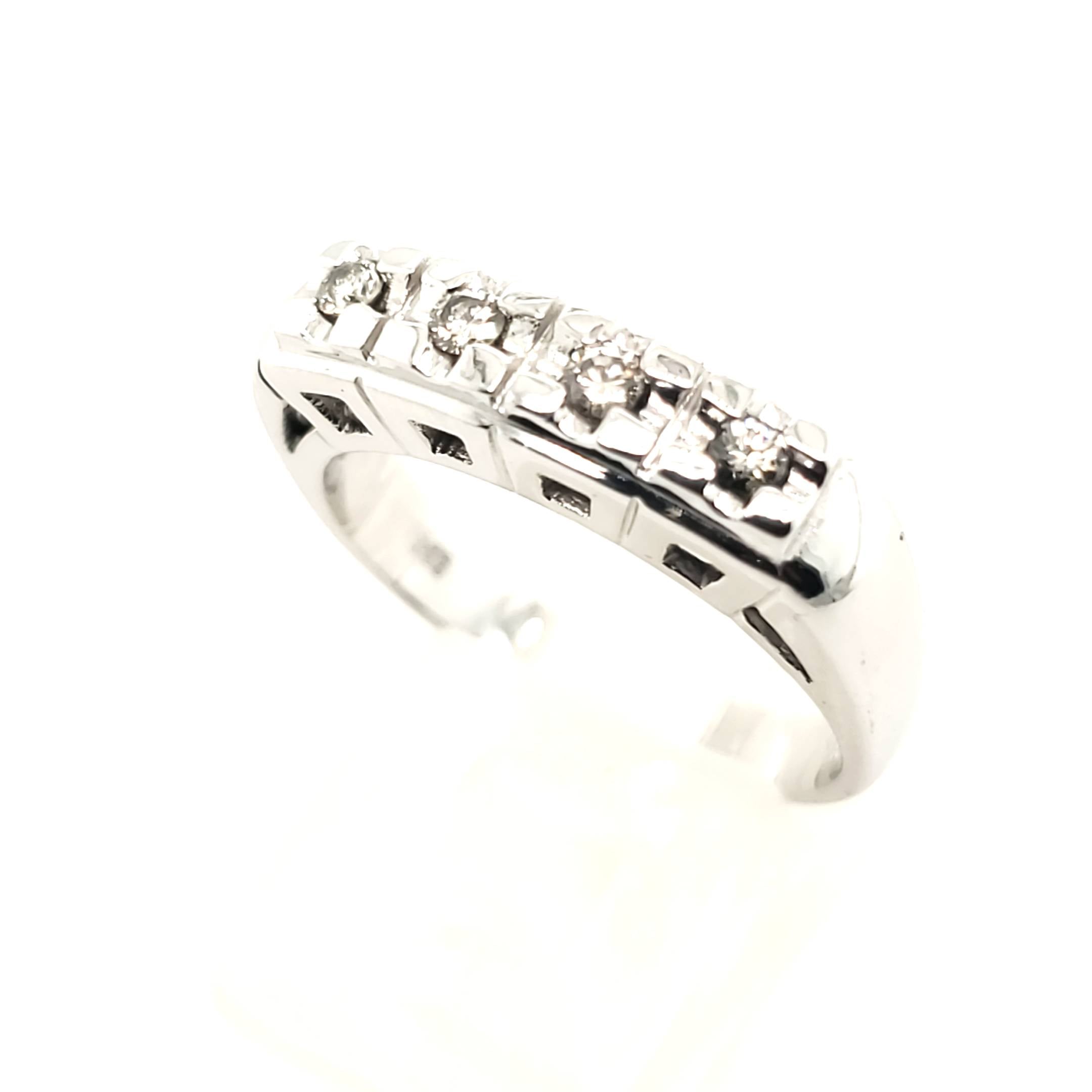 Ring Weißgold 585 4 Brillanten a.ca.0,05ct zus.ca.0,20ct