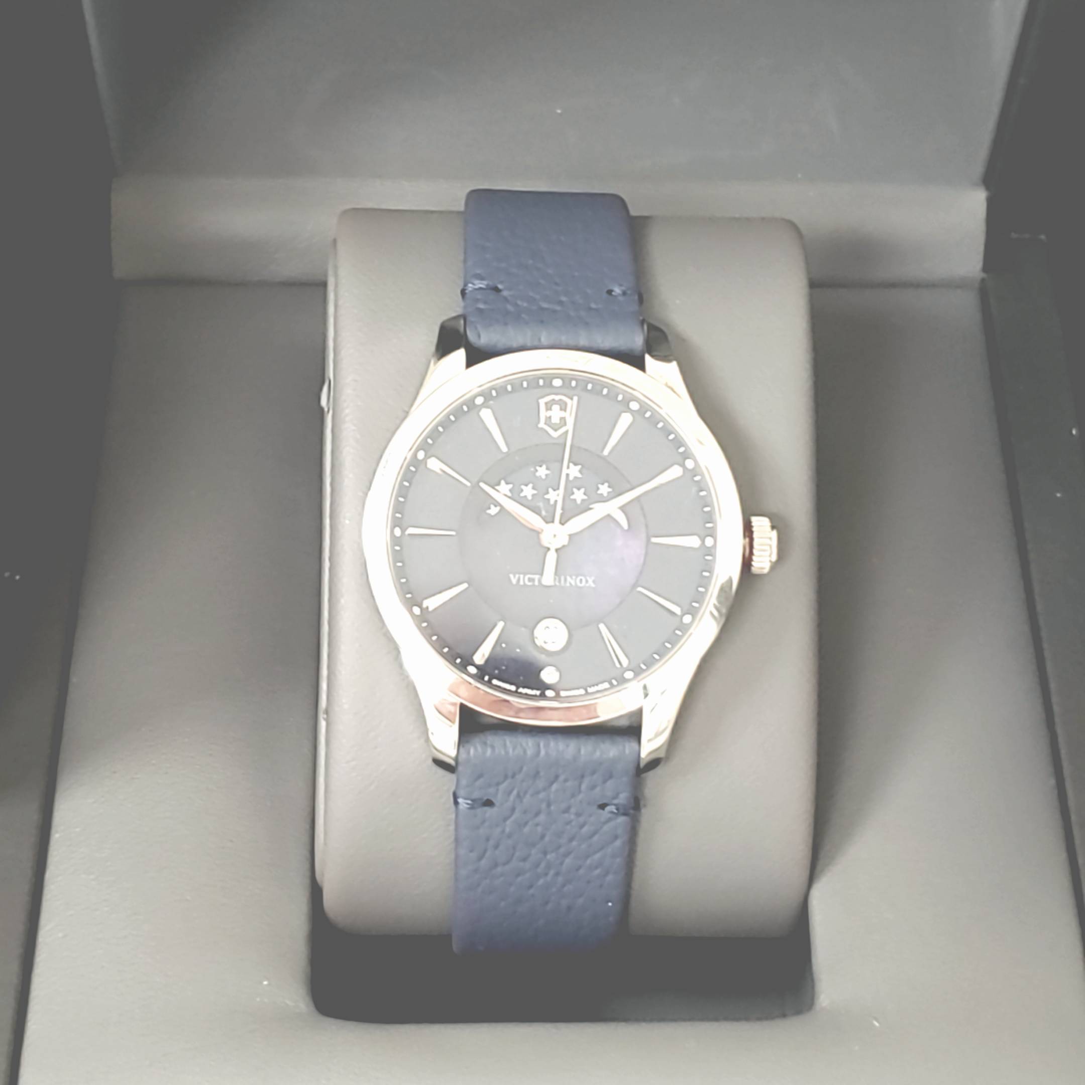 Armband Uhr Unisex Victorinox Mondphase 35mm Quarz Full Set