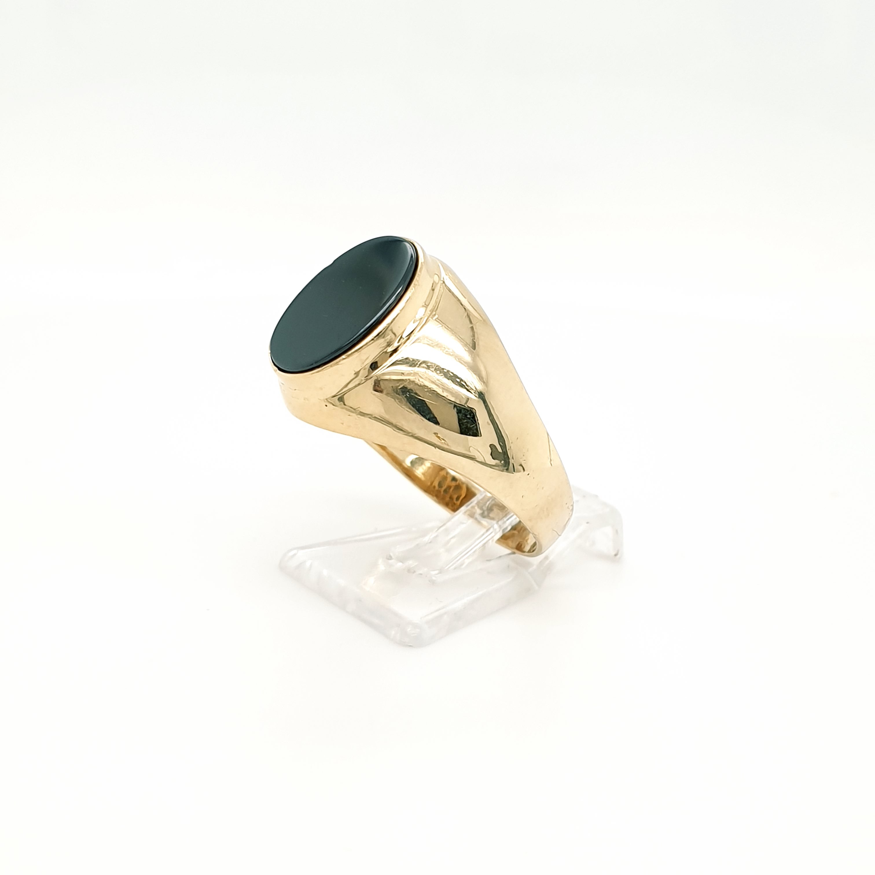 Goldring mit schwarzer Platte 585 14 Karat Gr. 63