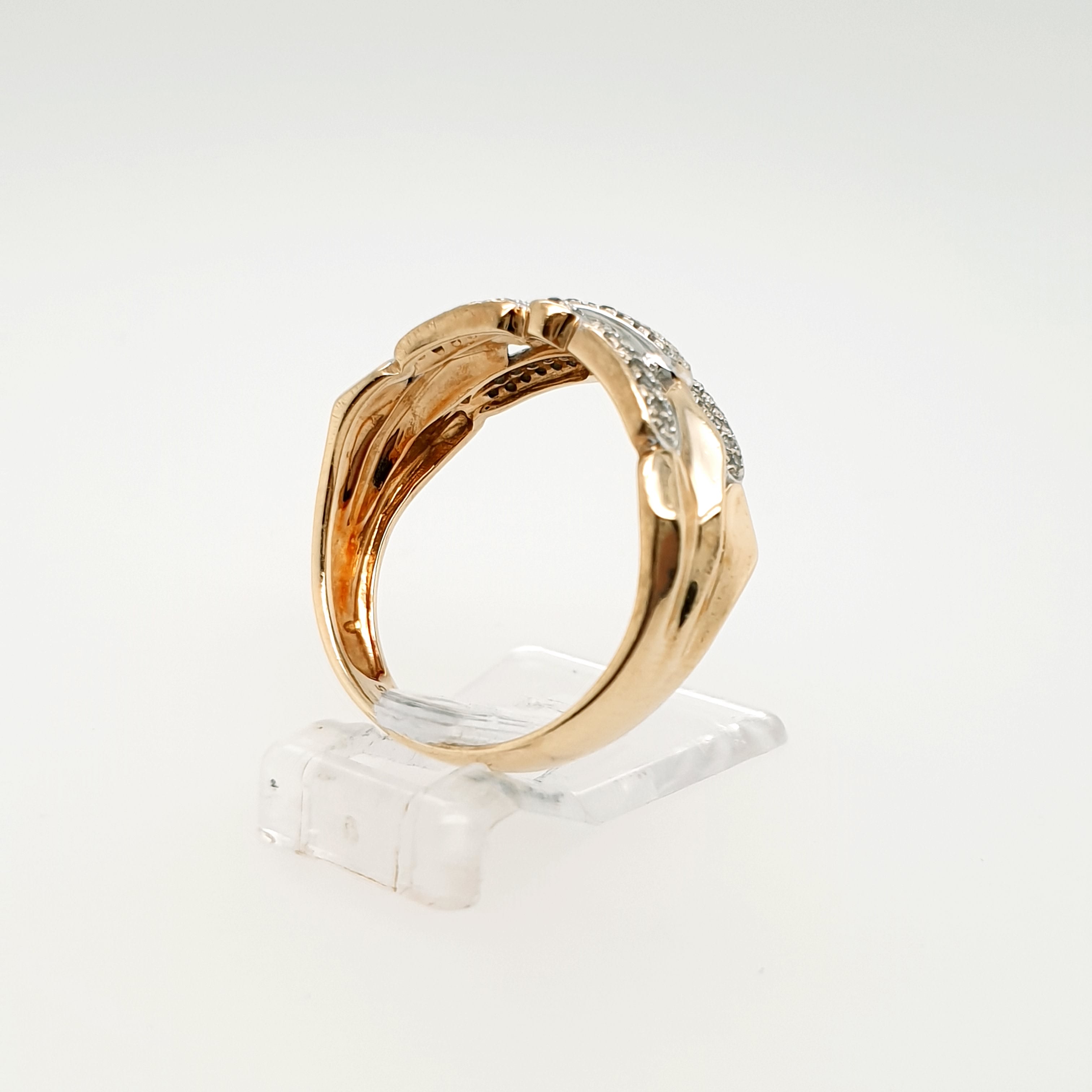 Goldring 57 Diamanten 375 Gr. 56