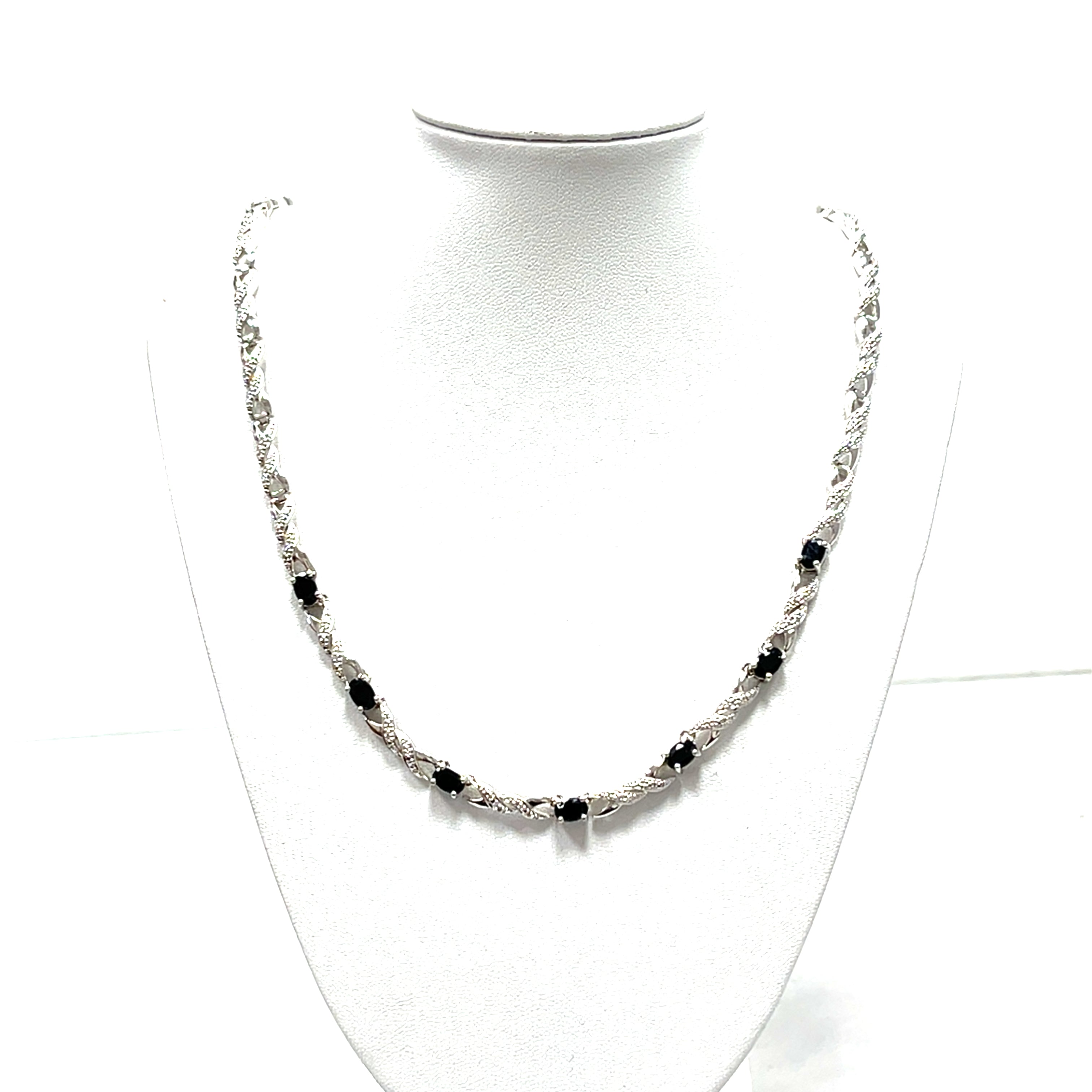 Kette Sterling Silber 925 mit dunkel blauen Steinen