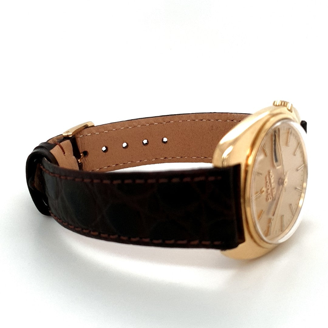 Bulova Accutron Day Date Gold 750 Ref. 762-2 Unisex 36mm 094878