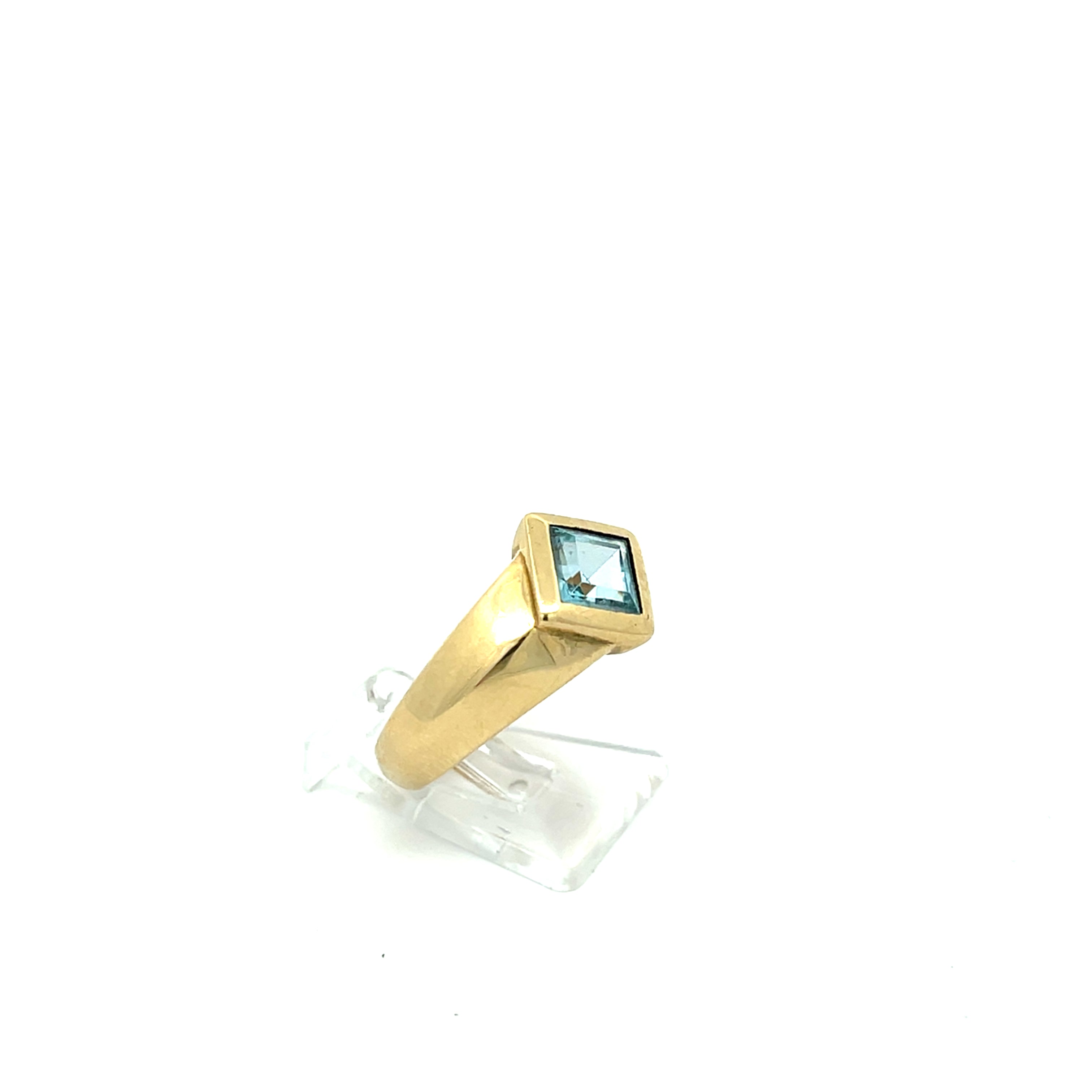 Ring Gelb Gold 585 14 Karat mit Farbstein blau