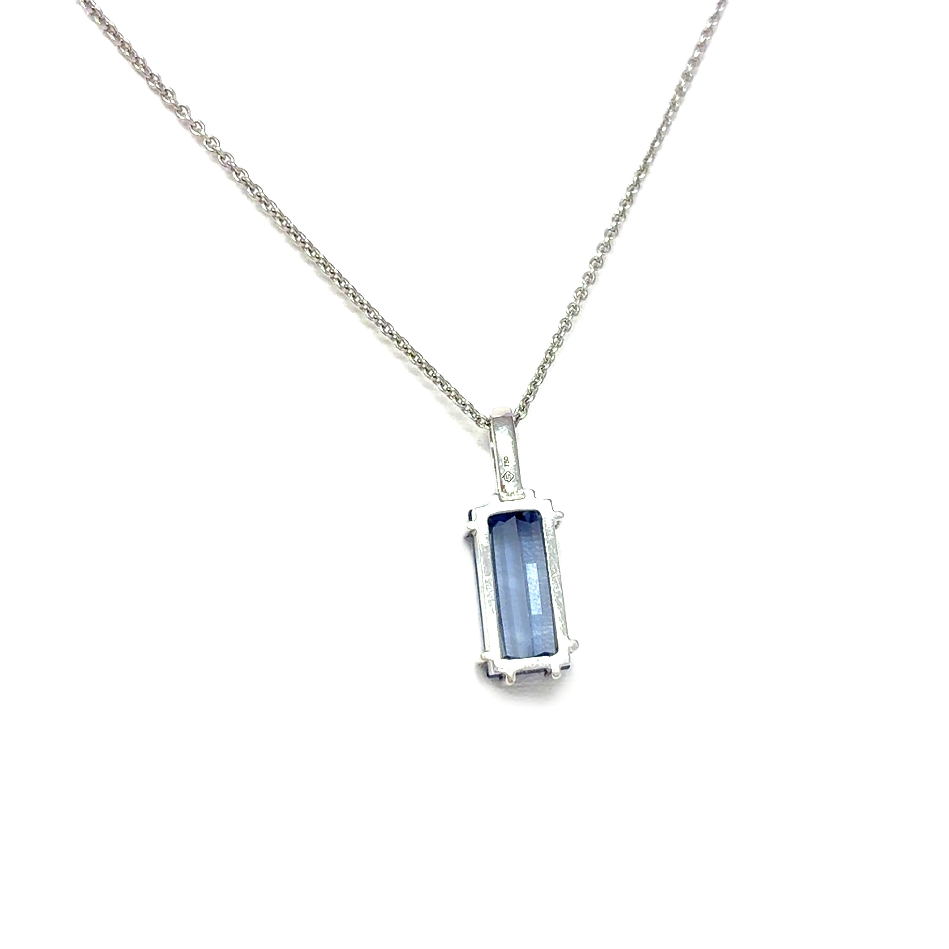 Damen Kette Weißgold 750/18 kt Anhänger Schmuckstein Blau