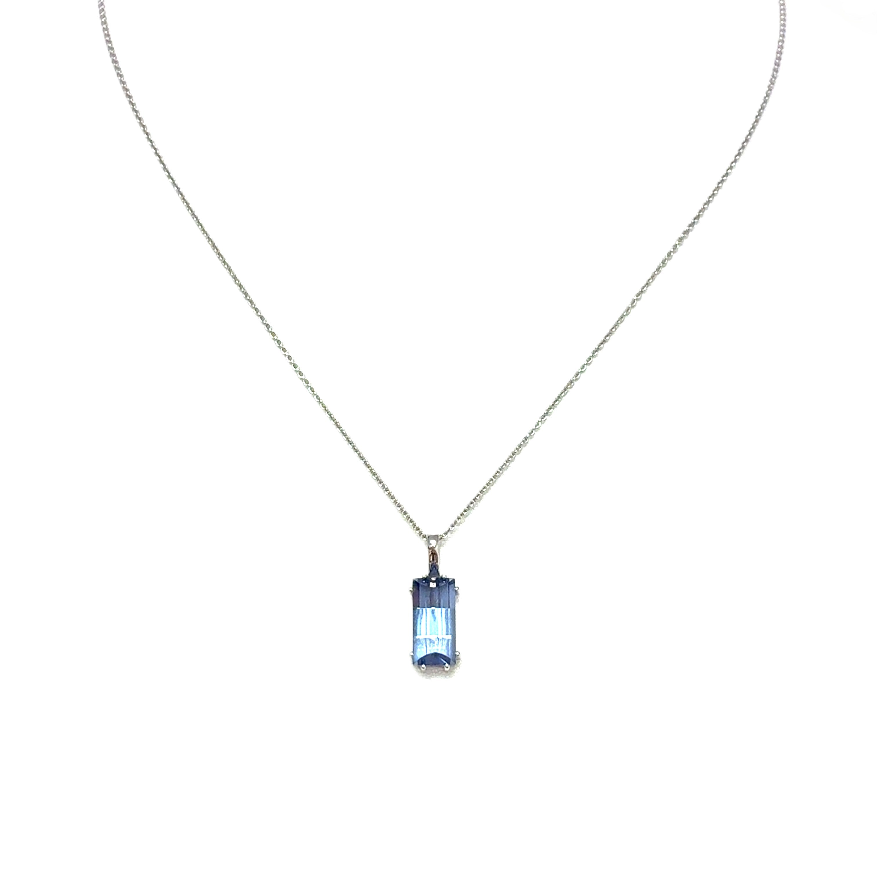 Damen Kette Weißgold 750/18 kt Anhänger Schmuckstein Blau