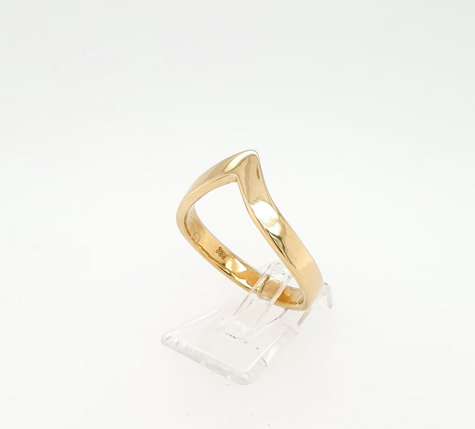 Ring V Design Gelbgold 750/18kt Gr. 62