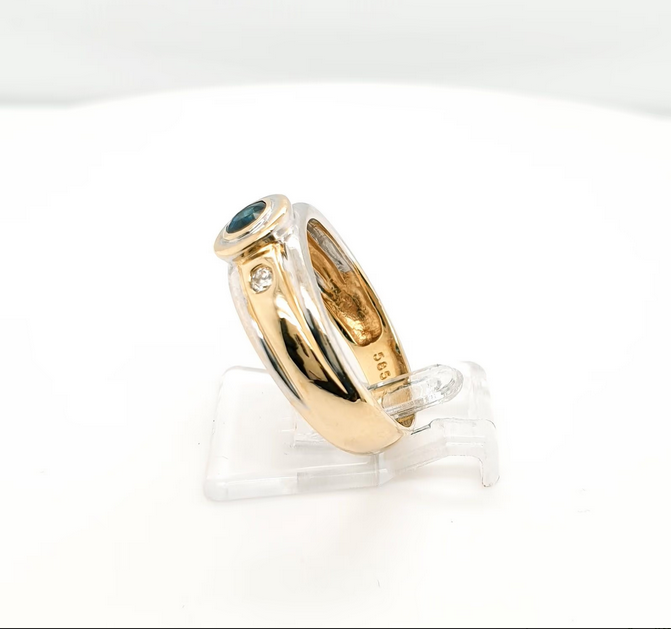 Brillantring mit einem Onyx aus Weiß- und Gelbgold - 585er Gr. 54