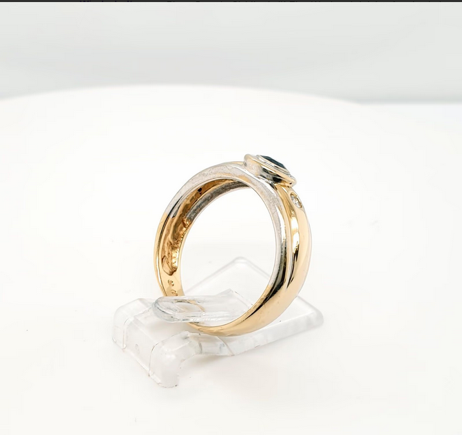 Brillantring mit einem Onyx aus Weiß- und Gelbgold - 585er Gr. 54