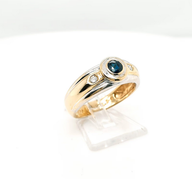 Brillantring mit einem Onyx aus Weiß- und Gelbgold - 585er Gr. 54