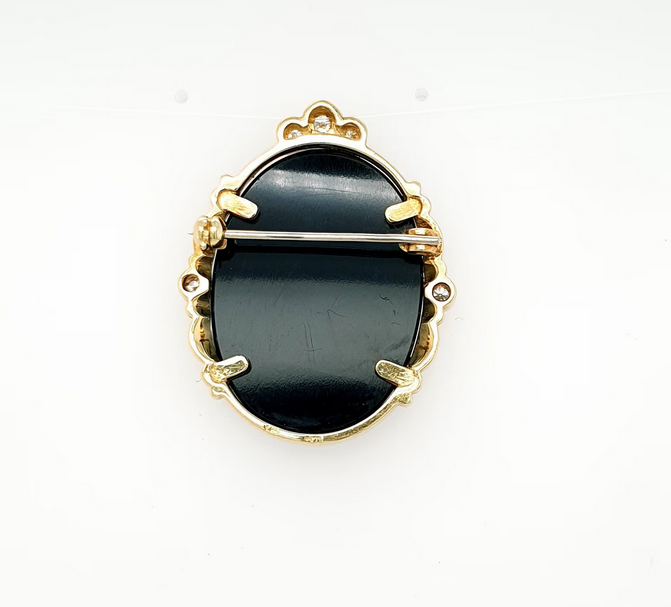 Brosche mit wunderschöner blauer Gemme Gelbgold 585/14kt Brillant