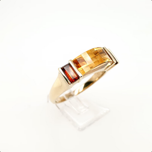Gelbgold Ring mit facettiertem Glasstein 333 8 Karat Gr. 66