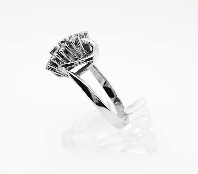 Verspielter Retro Diamant Ring 585 Weißgold 14 kt Gr. 56