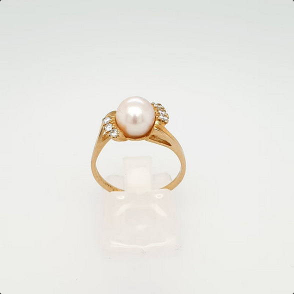 Akoya Perlring Gelbgold 585/14 kt Brillanten Gr. 57