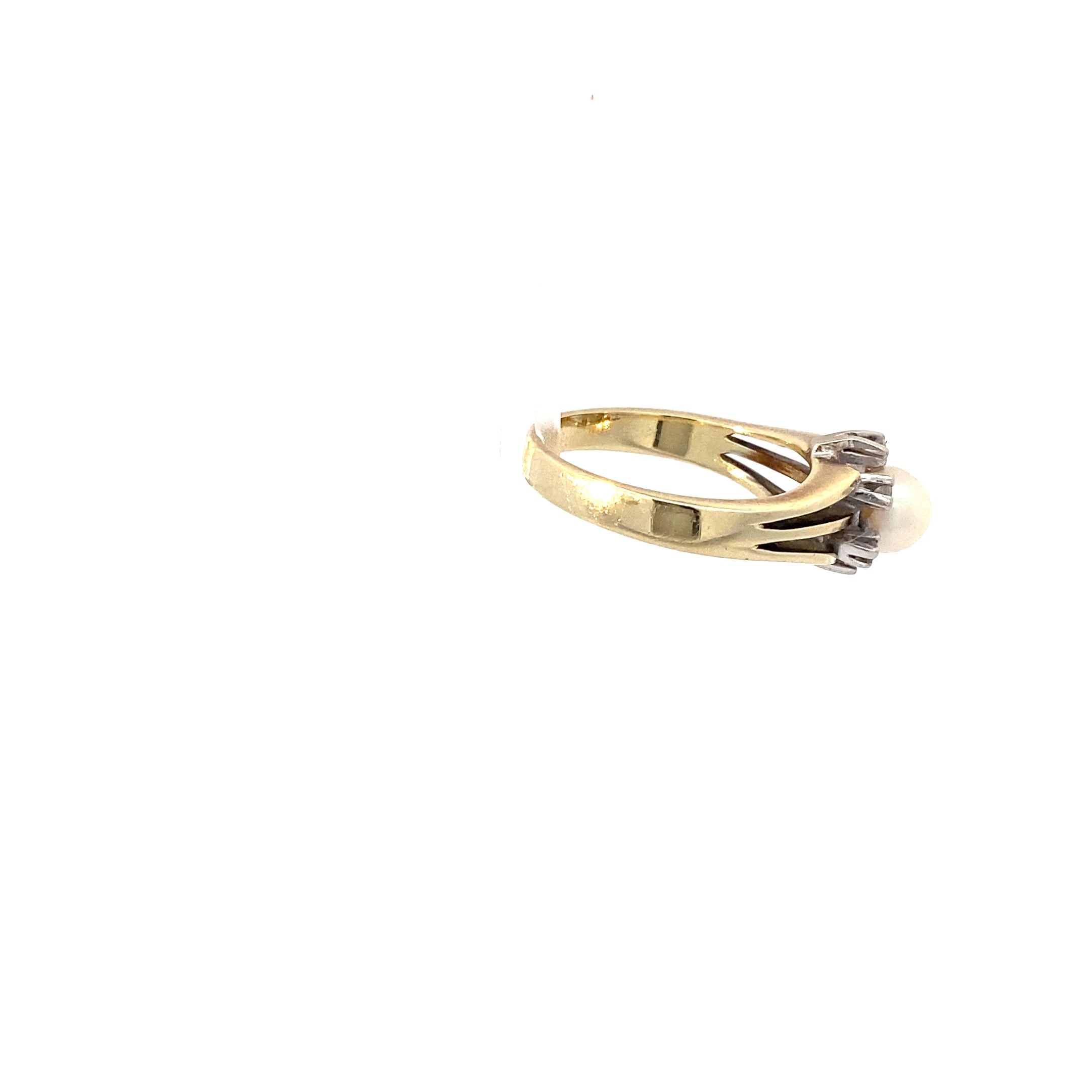 Ring Gelbgold 585/14 Karat mit Perle und 6 Brillanten