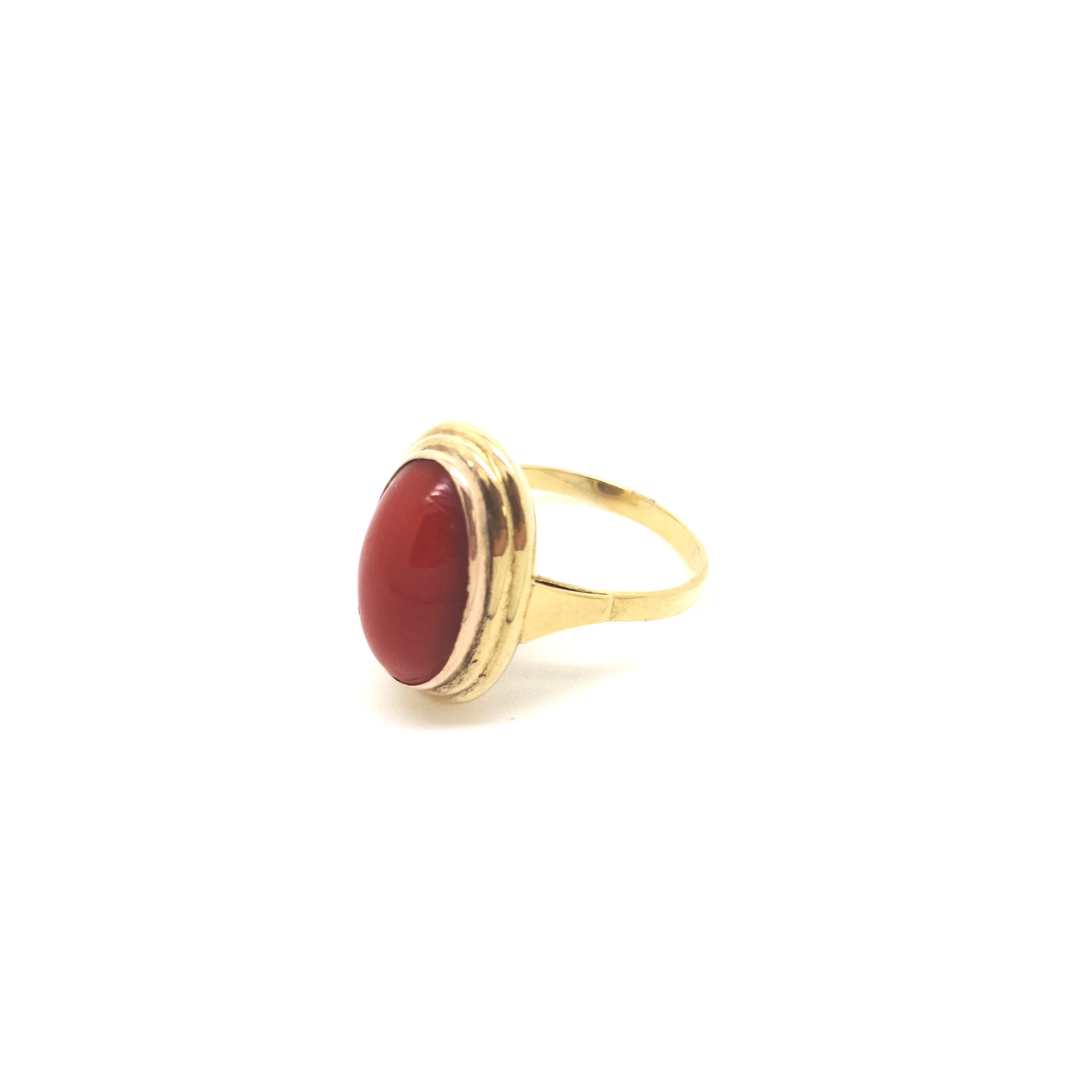 Ring Gelbgold mit Farbstein Rot 585/14 Karat
