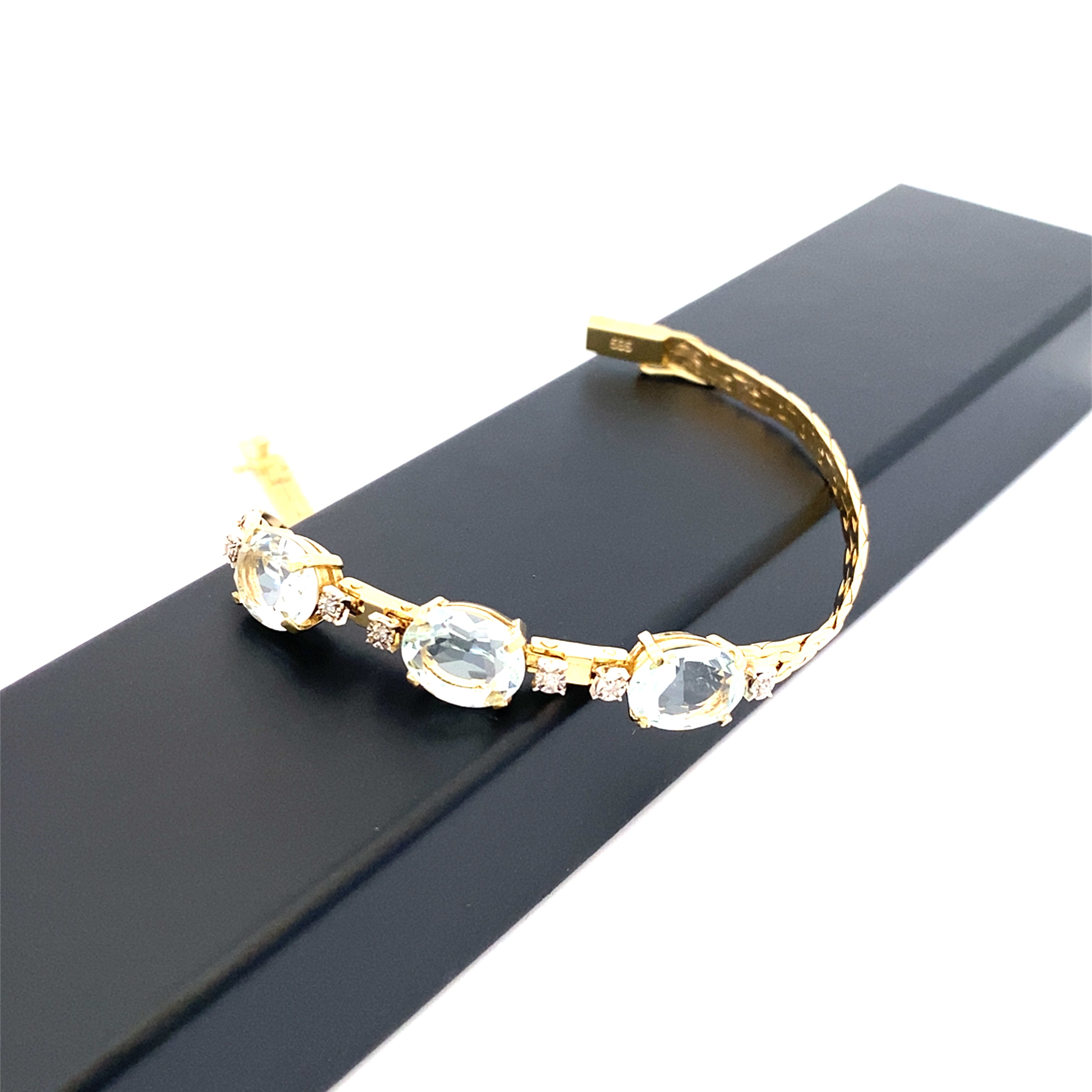 Armband Gelbgold 585 mit 6 Brillanten je ca. 0,01 ct