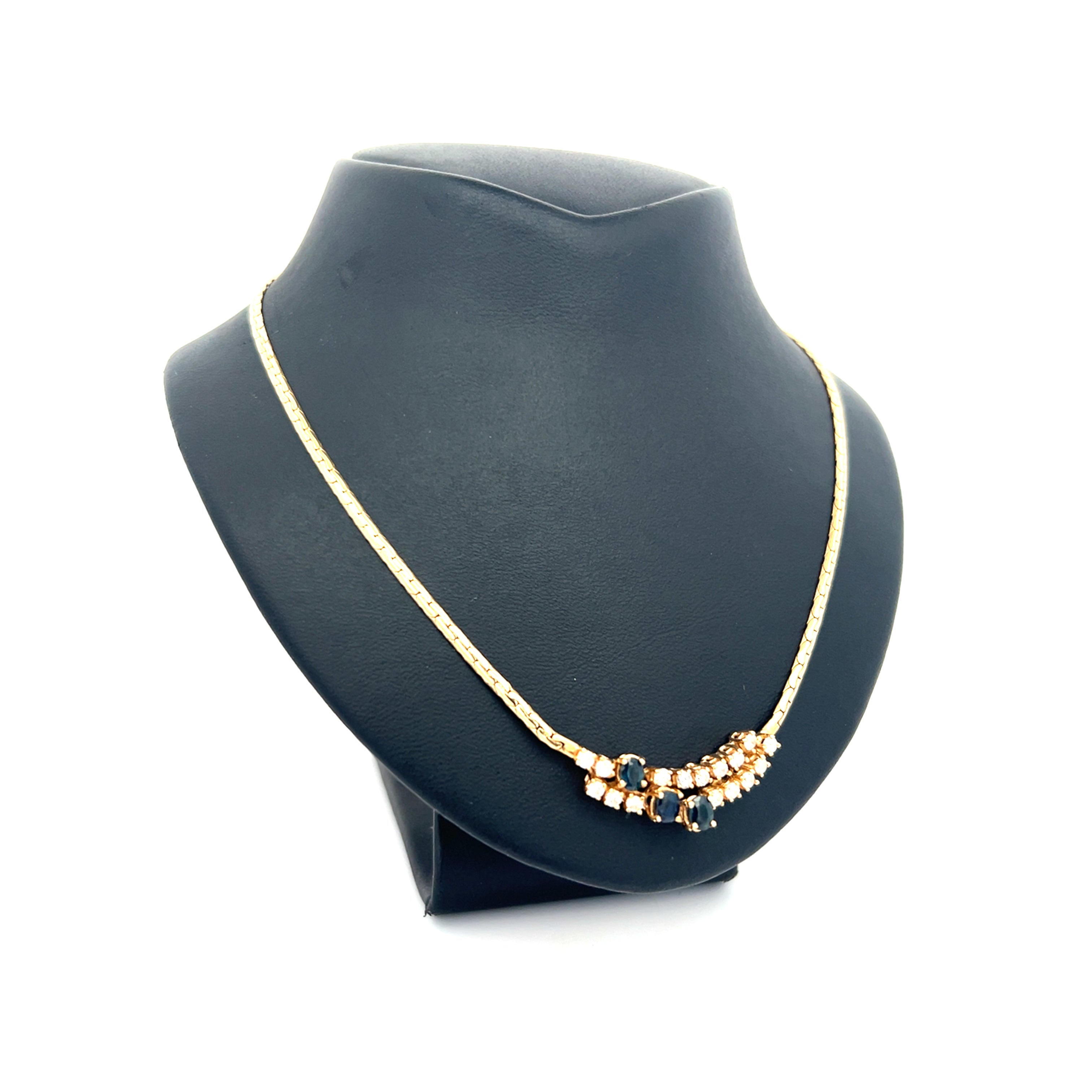 Collier Gelbgold 585 / 14 kt Saphir und Brillanten zus.ca.0,5 ct