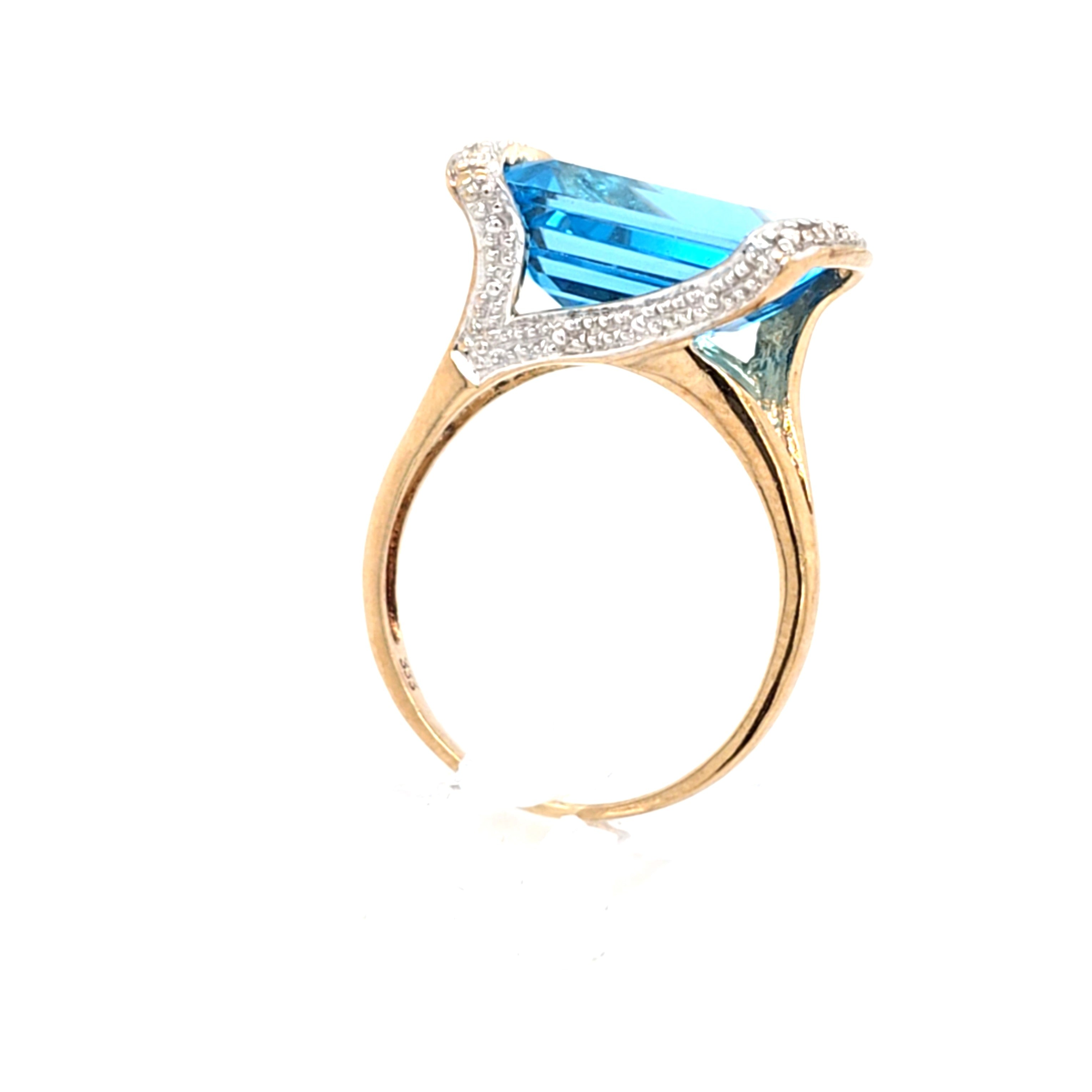 Damen Ring Gelbgold 333 8 kt hellbl.Schmuckstein Schmuck 210589