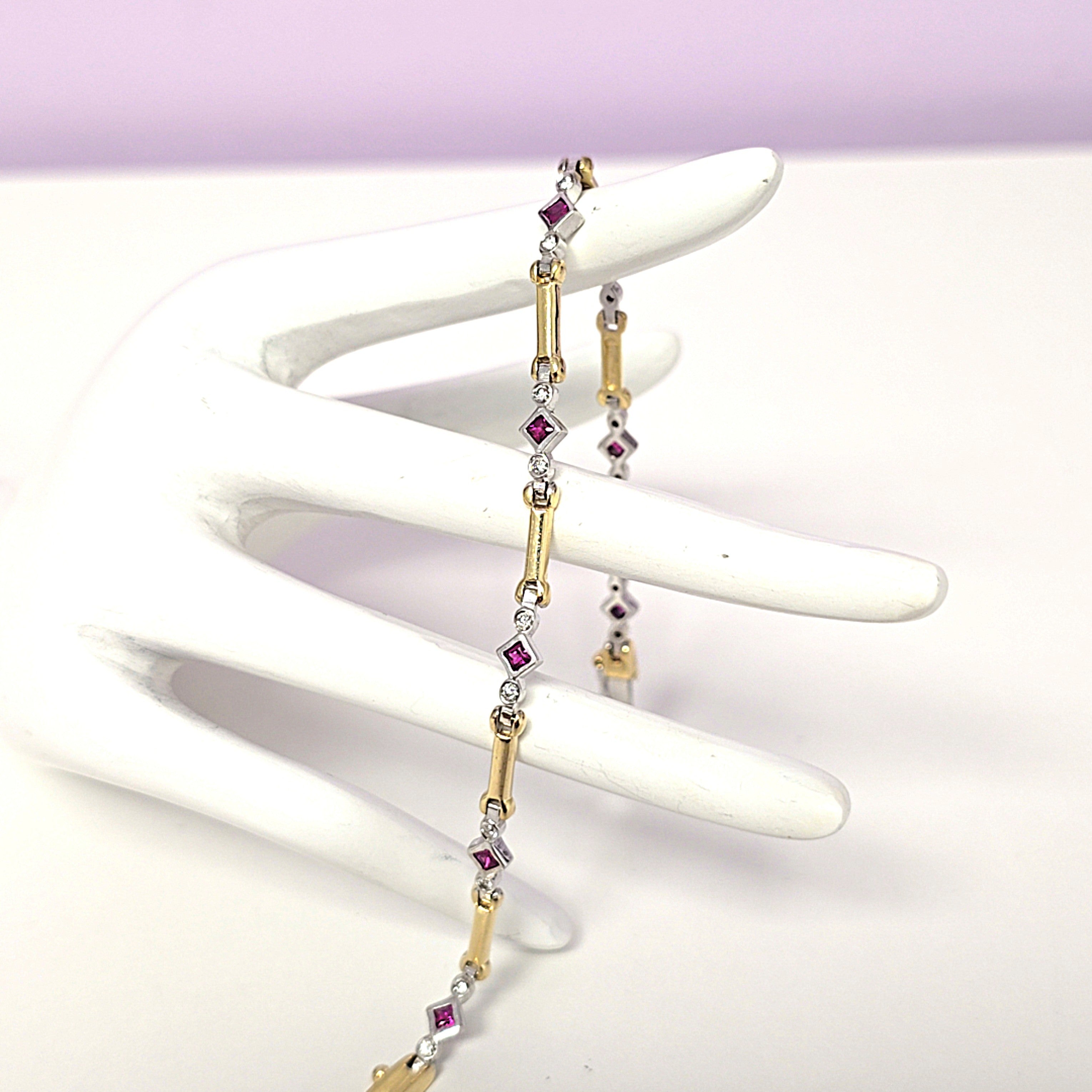 Damen Armband Gelbgold/Weißgold 585/14kt. Rubine/Brillanten ca. 19cm