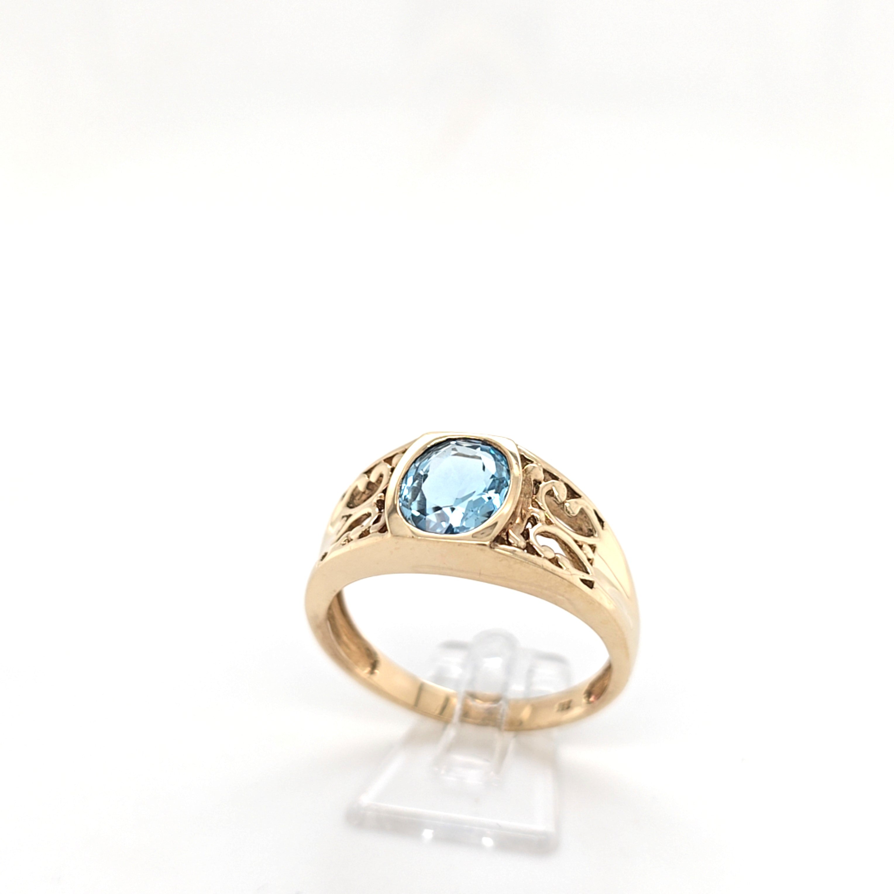 Ring Gelbgold 333 8 kt Unisex Schmuckstein Hellblau 219907