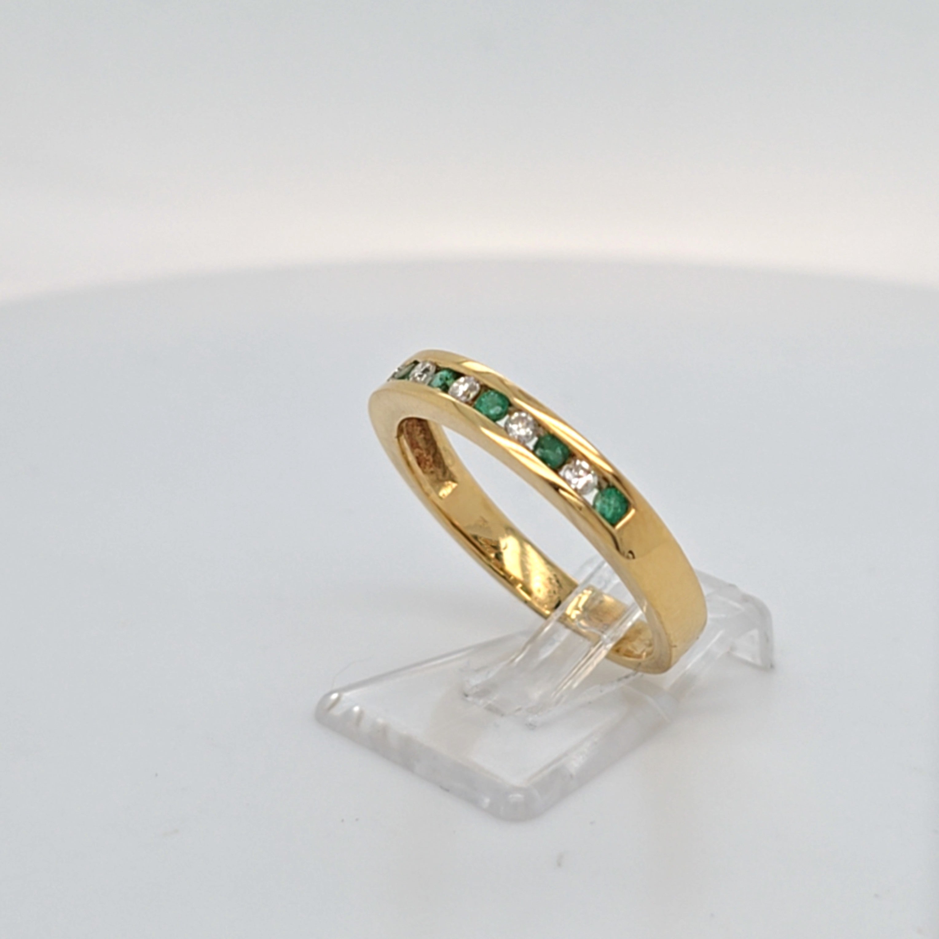 Ring Gelb Gold 750 Brillanten Schmuckstein Grün Damen