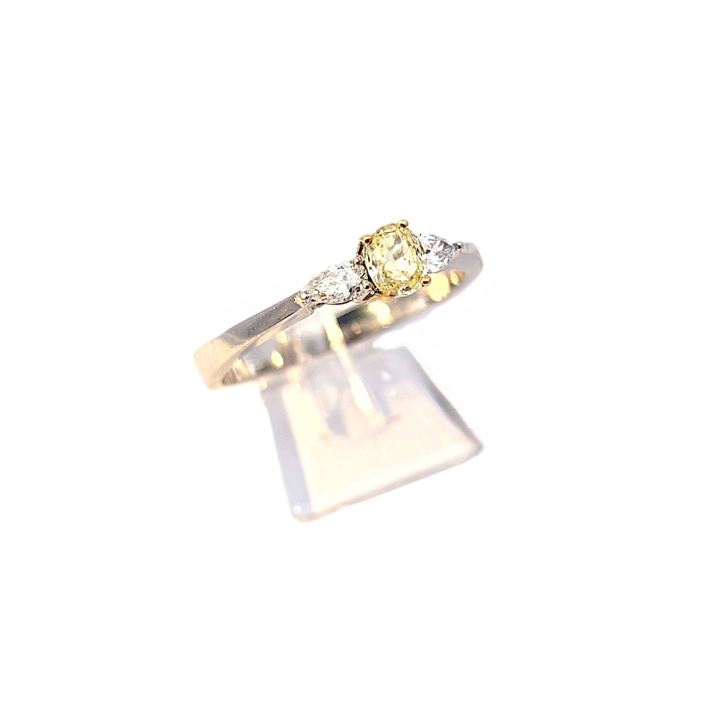 Damen Ring Weißgold 750/ 18 kt Brillant Schmuckstein Gelb