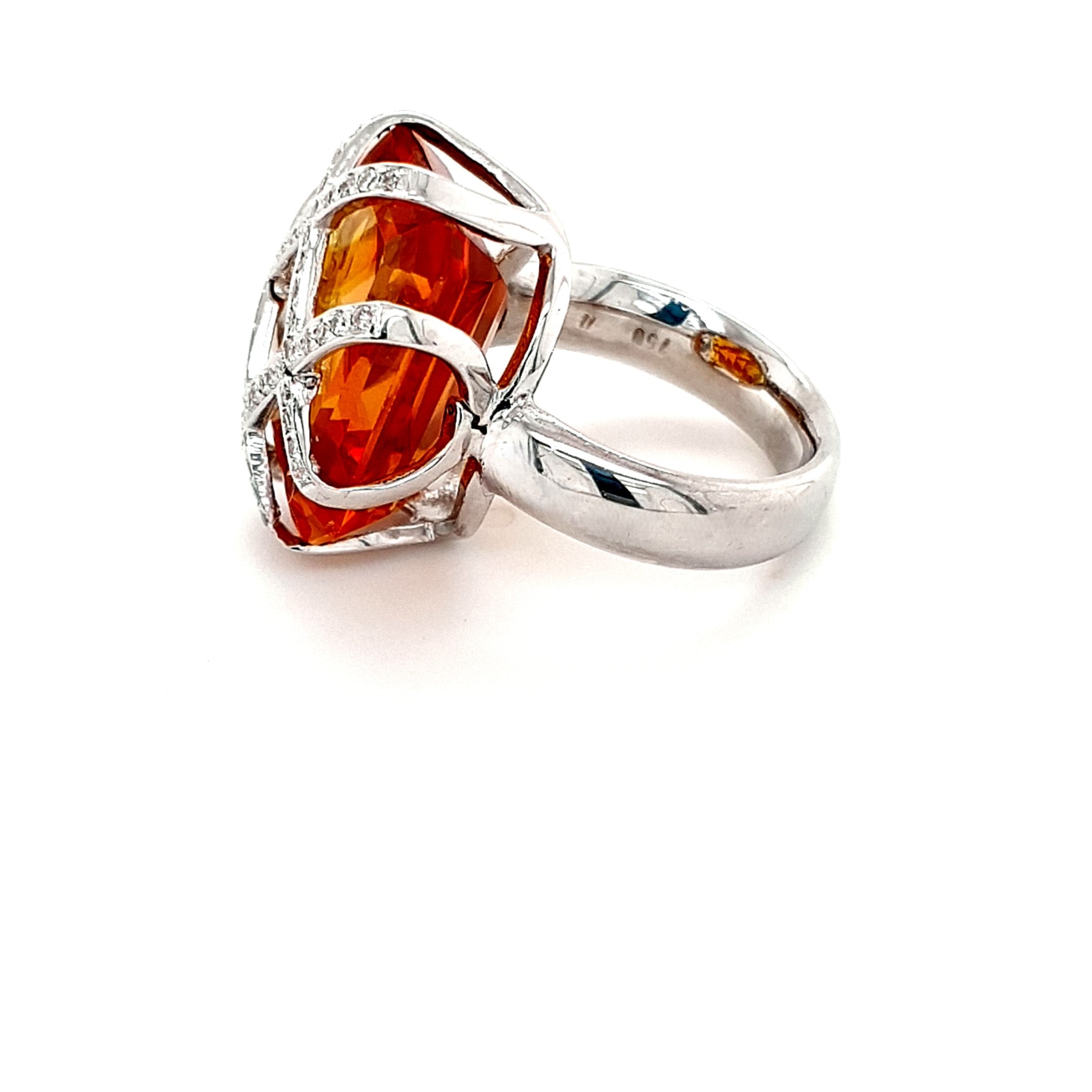 Damen Ring Weiß Gold 750 18 kt. Brillanten Schmuckstein Orange
