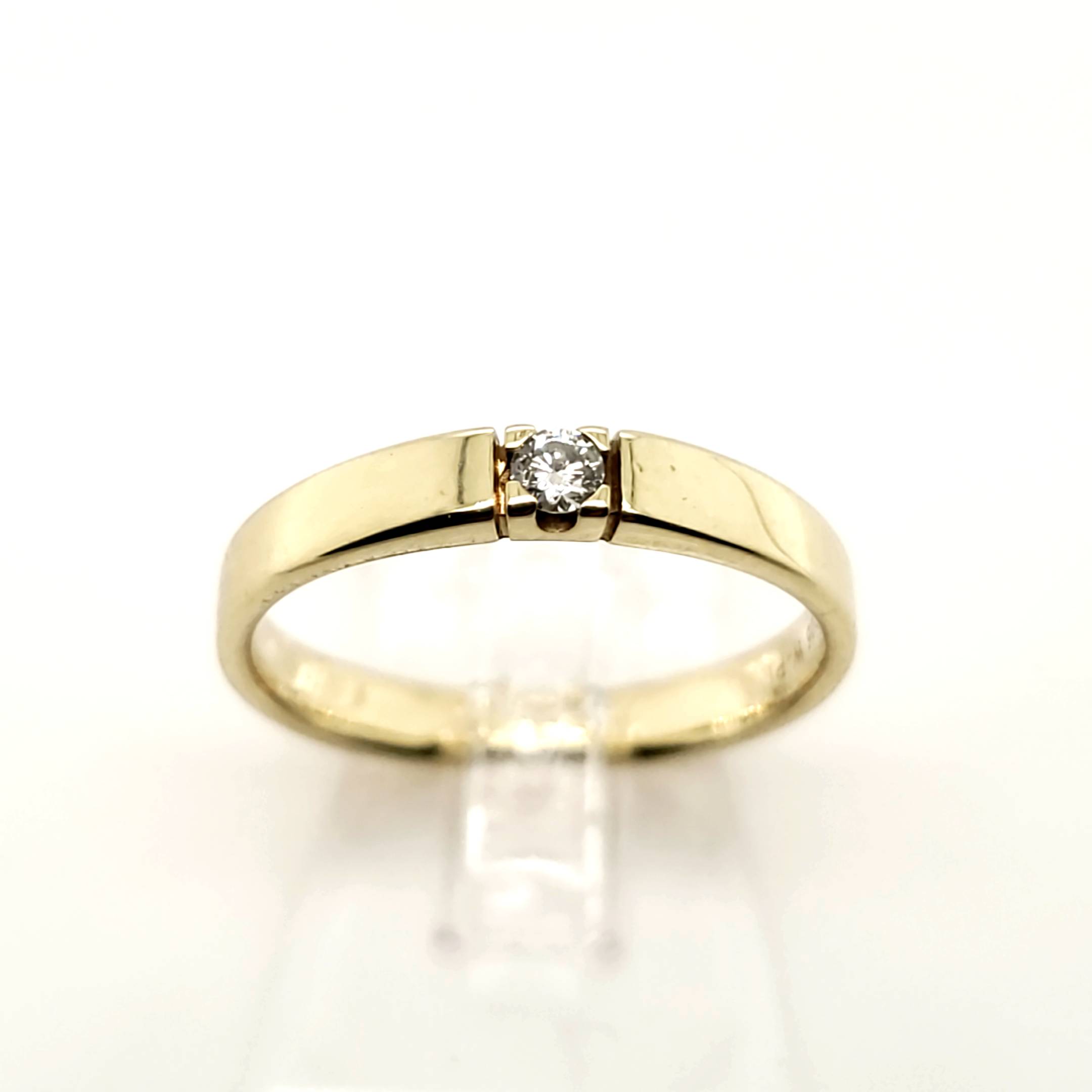 Solitär Ring Gelbgold 333 1 Brillant ca.0,06ct Christ Größe 50
