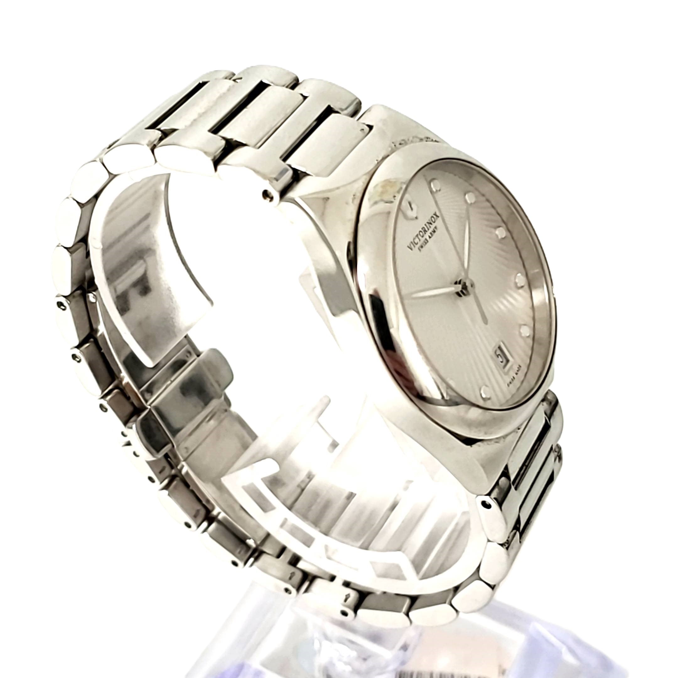 Armband Uhr 32mm Victorinox Referenz 241630 Edelstahl Quarz Neutrale Uhren Box