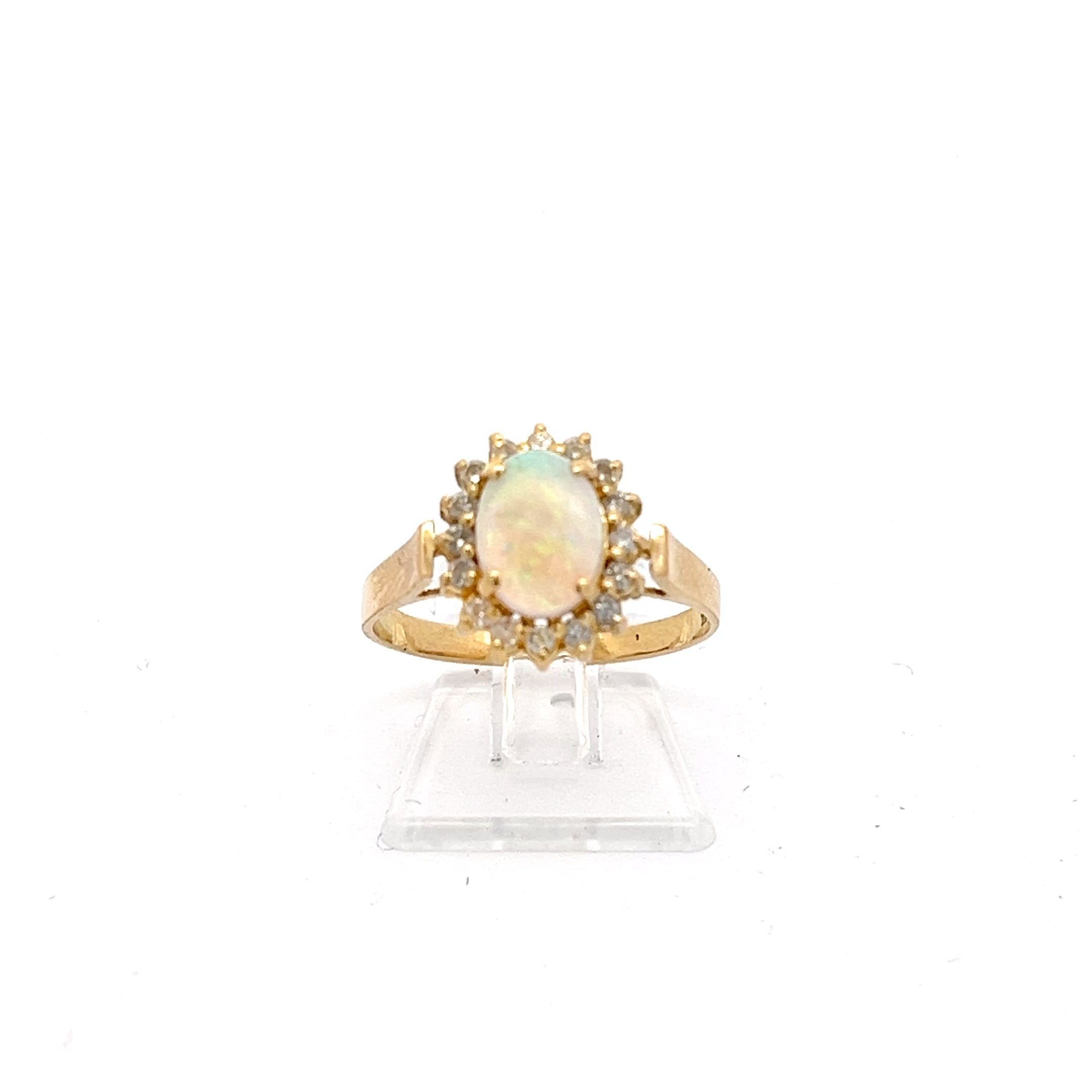 Diamanten Ring mit Opal *53