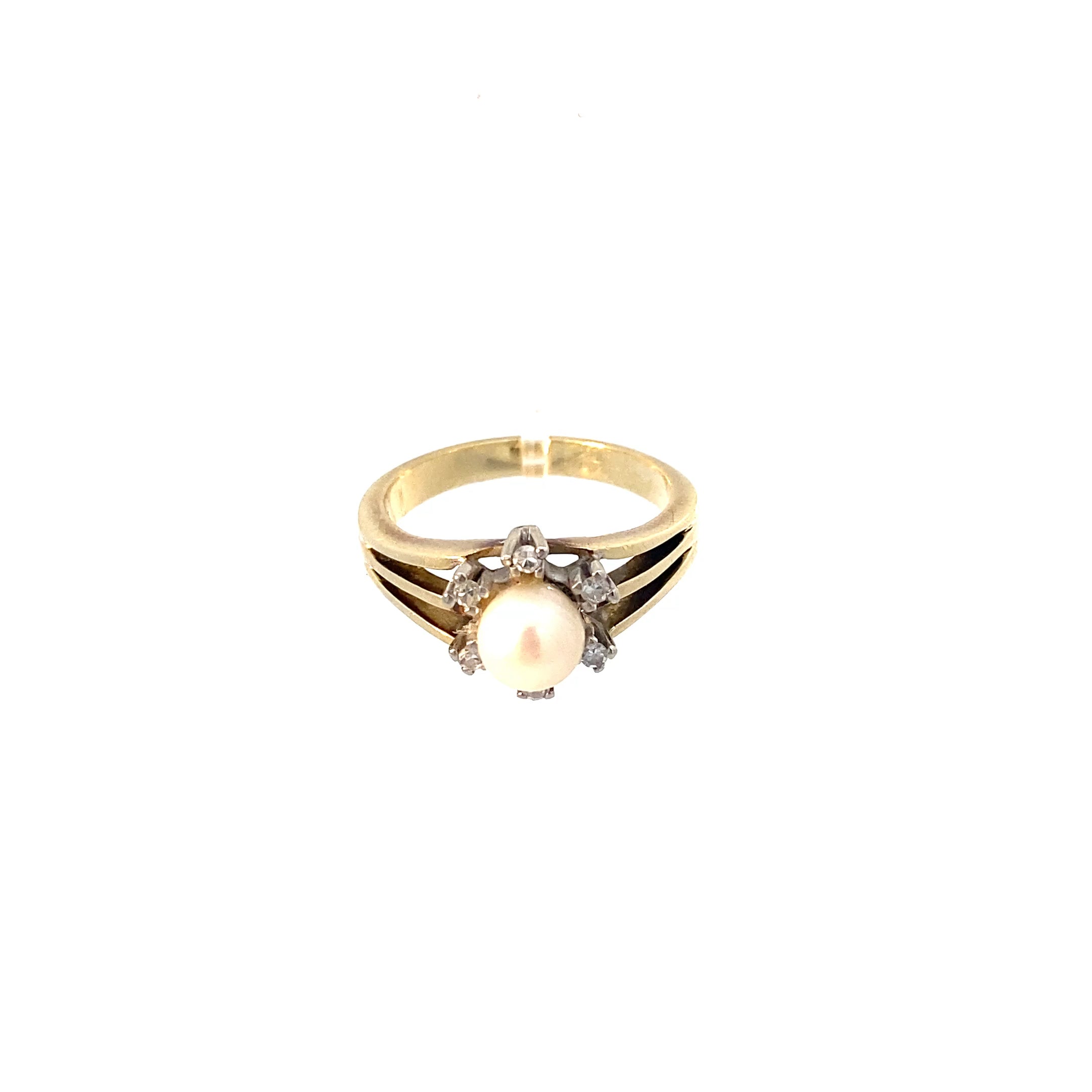 Ring Gelbgold 585/14 Karat mit Perle und 6 Brillanten