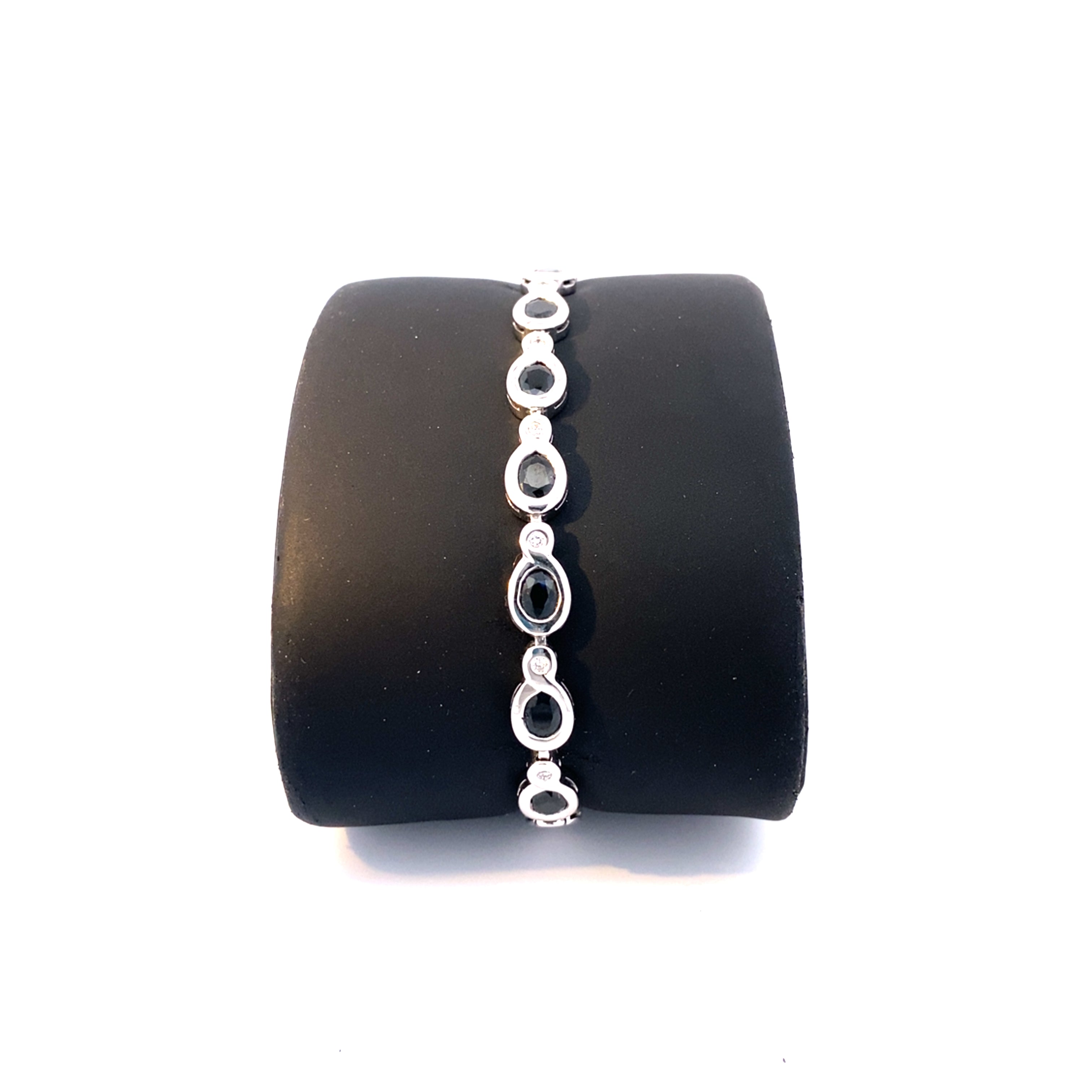 Damen Armband Weißgold 585 mit 16 Brillanten ja ca.0,05 ct