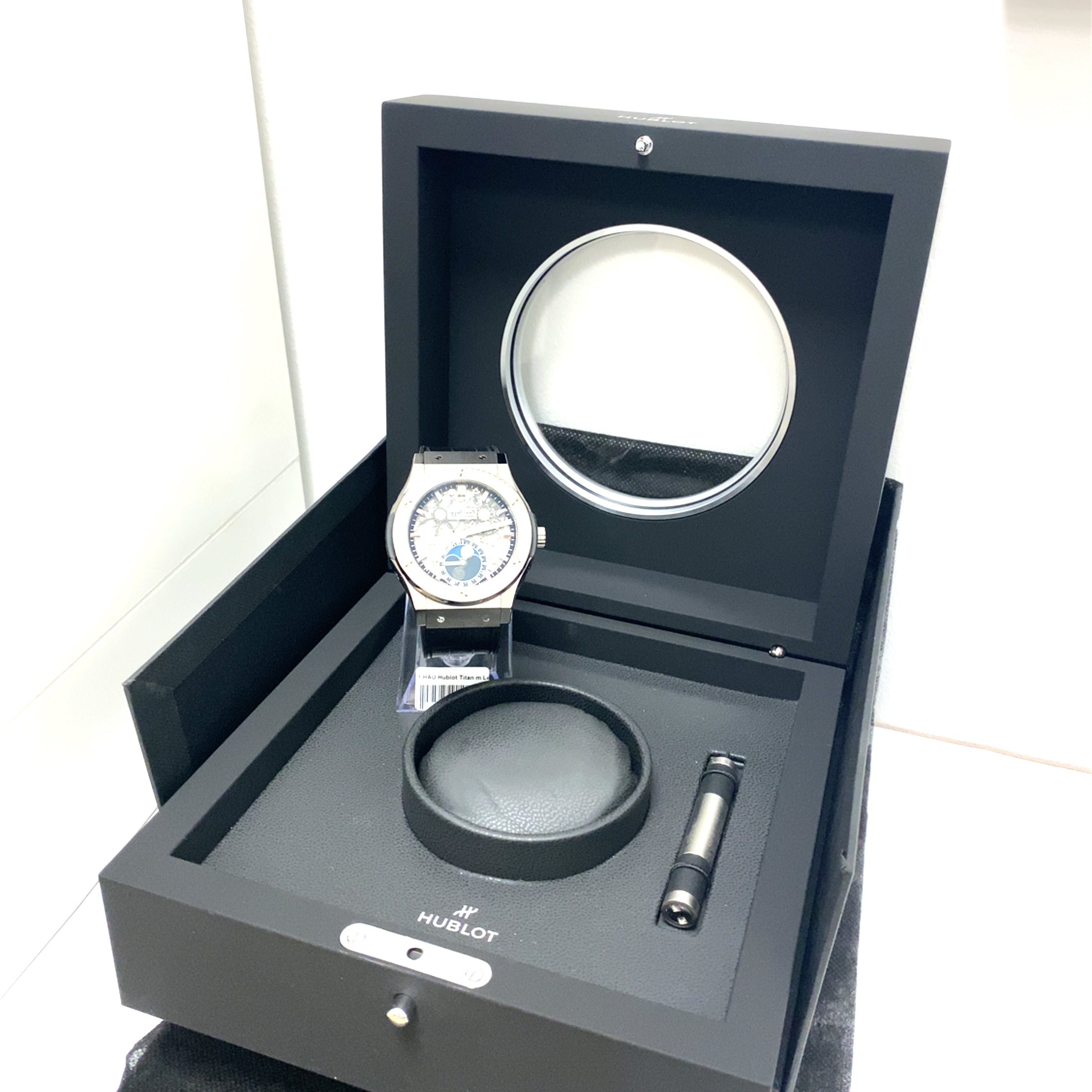 Hublot Classic Fusion Mondphase REF. 517NX0170LR1104 45mm BJ 2022 Brillanten