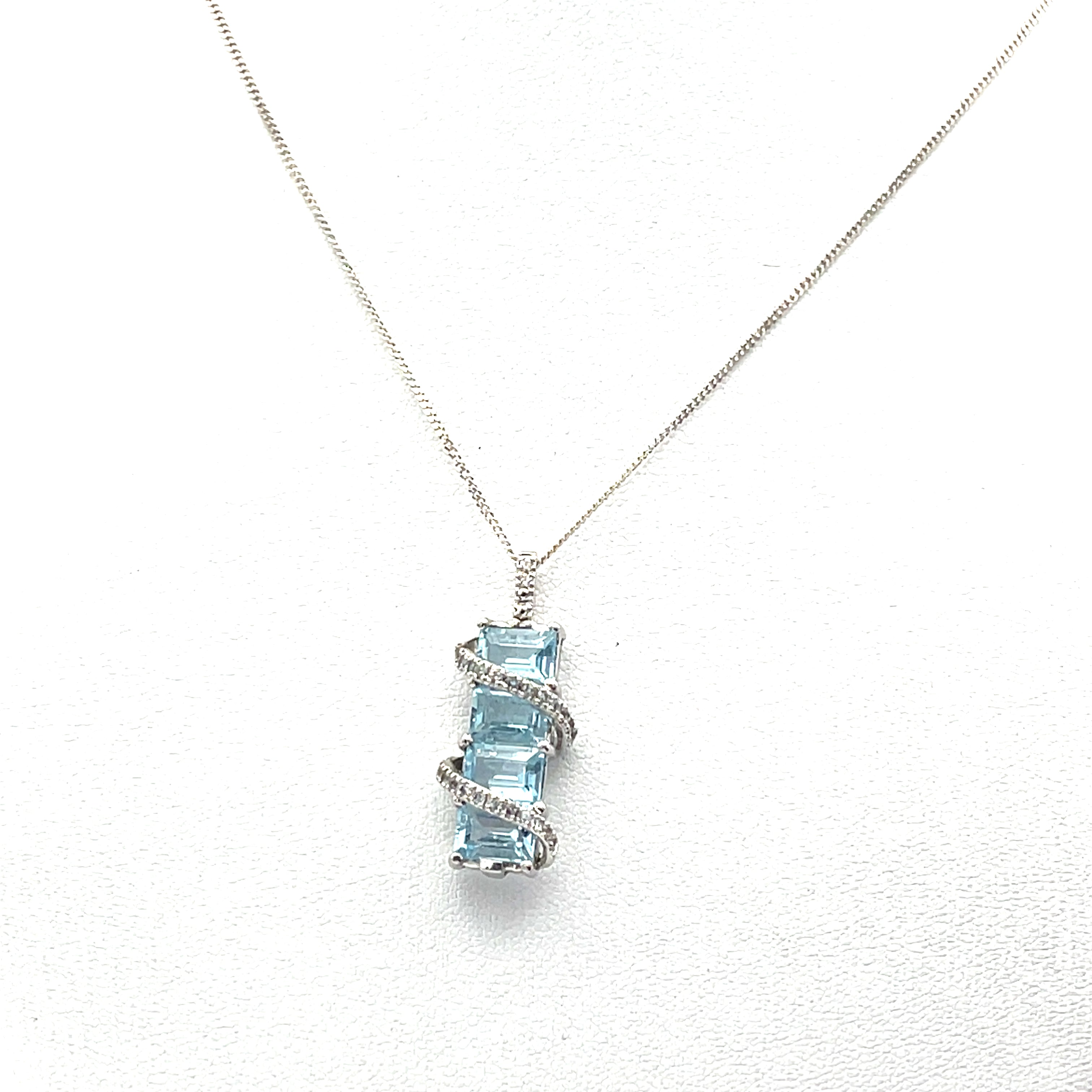 Kette Sterling Silber 925 mit hellblauen Steinen