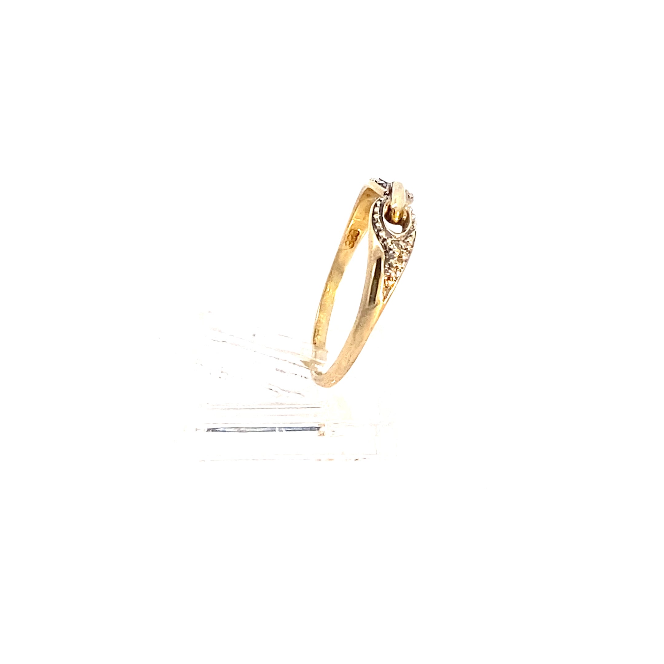 Brillantring Gelbgold 333 / 8 kt