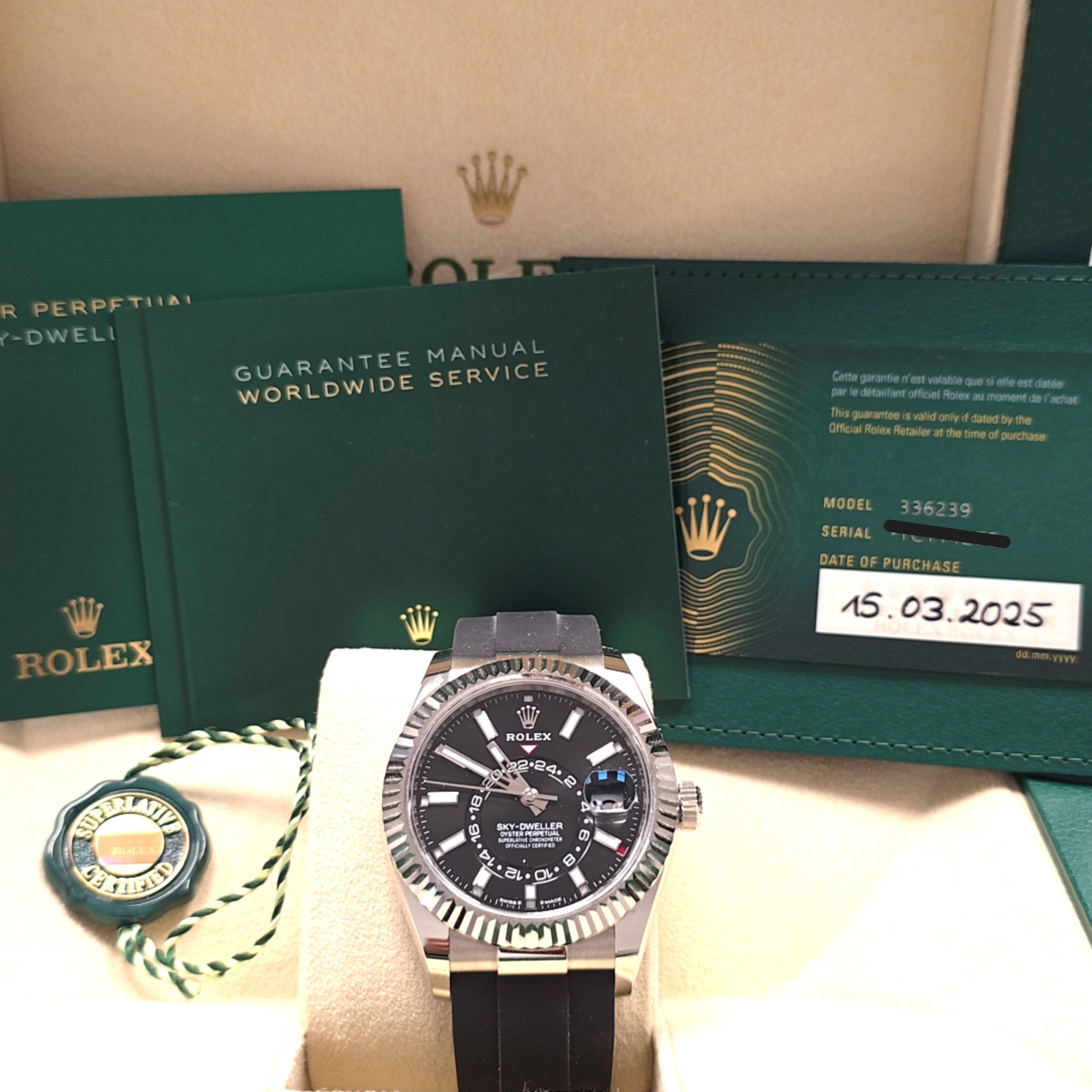 Rolex Sky Dweller Weiß Gold 42 mm Ref. 336239 Full-Set BJ. 03/2