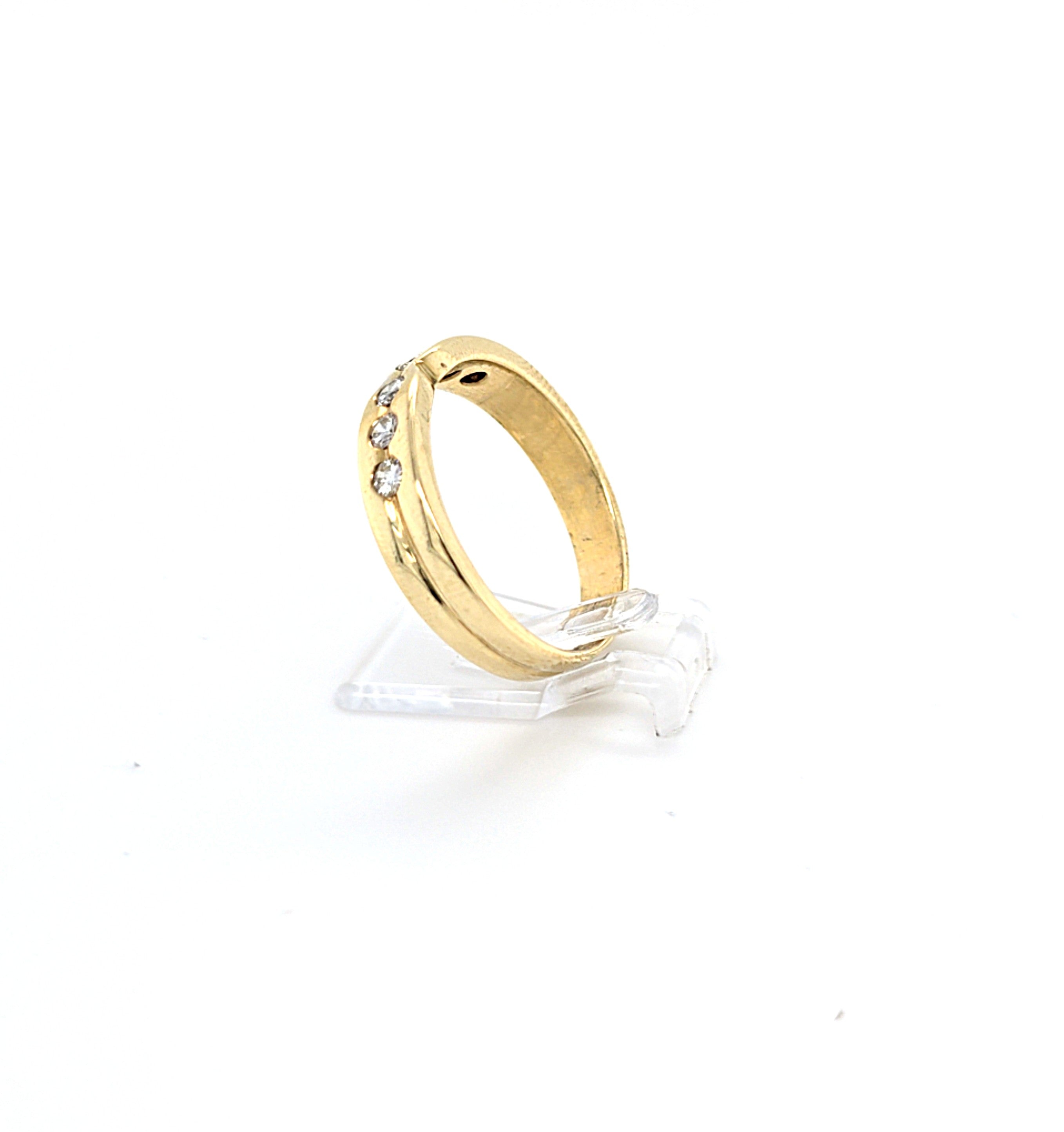 Damenring Gold 585 14kt. 6 Brillanten je ca. 0,05ct. *61* 206374