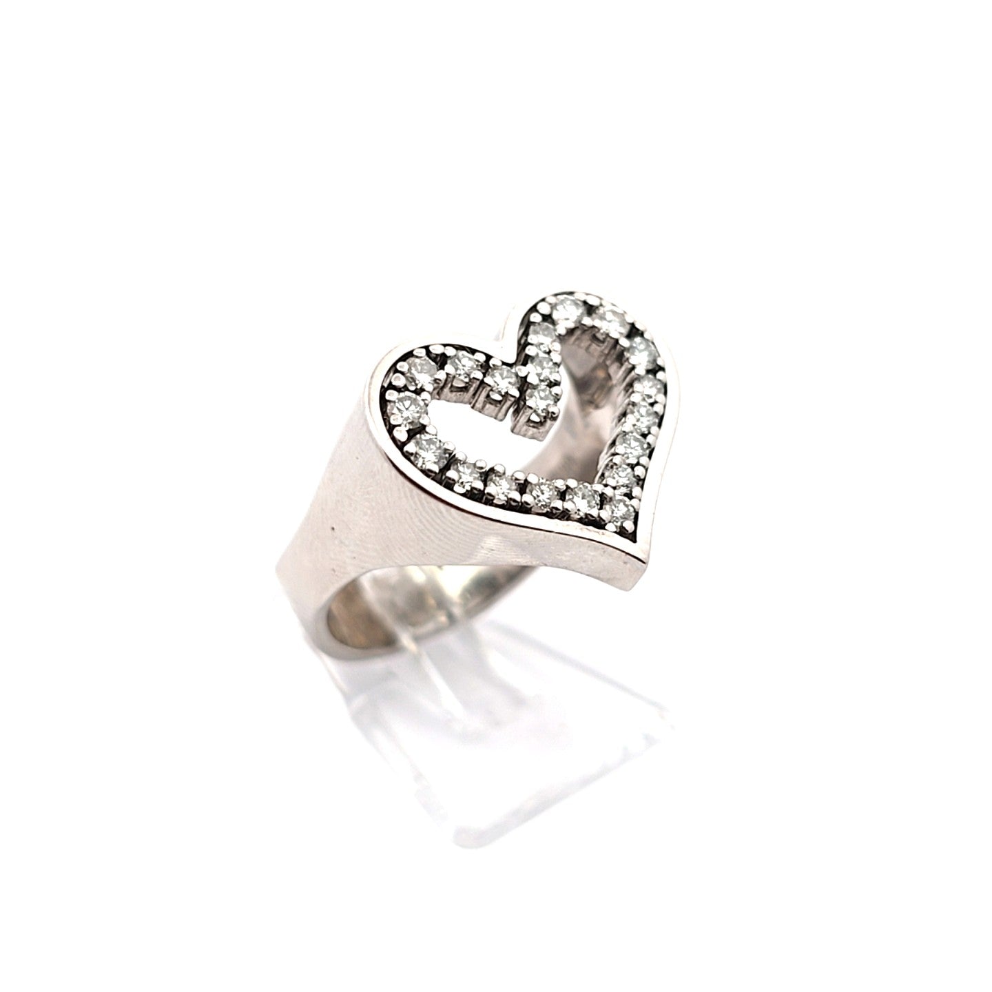 Damen Ring Herz Weißgold 585/14kt  Brillanten ca. 0,03 ct *55*