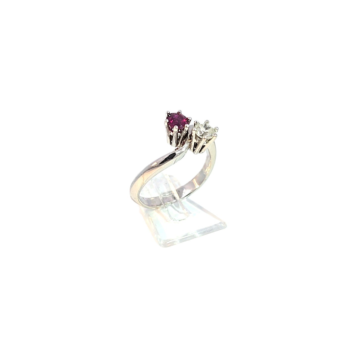 Damen Ring Weißgold Schmuckstein rot Brillant 585/14kt Gr.55