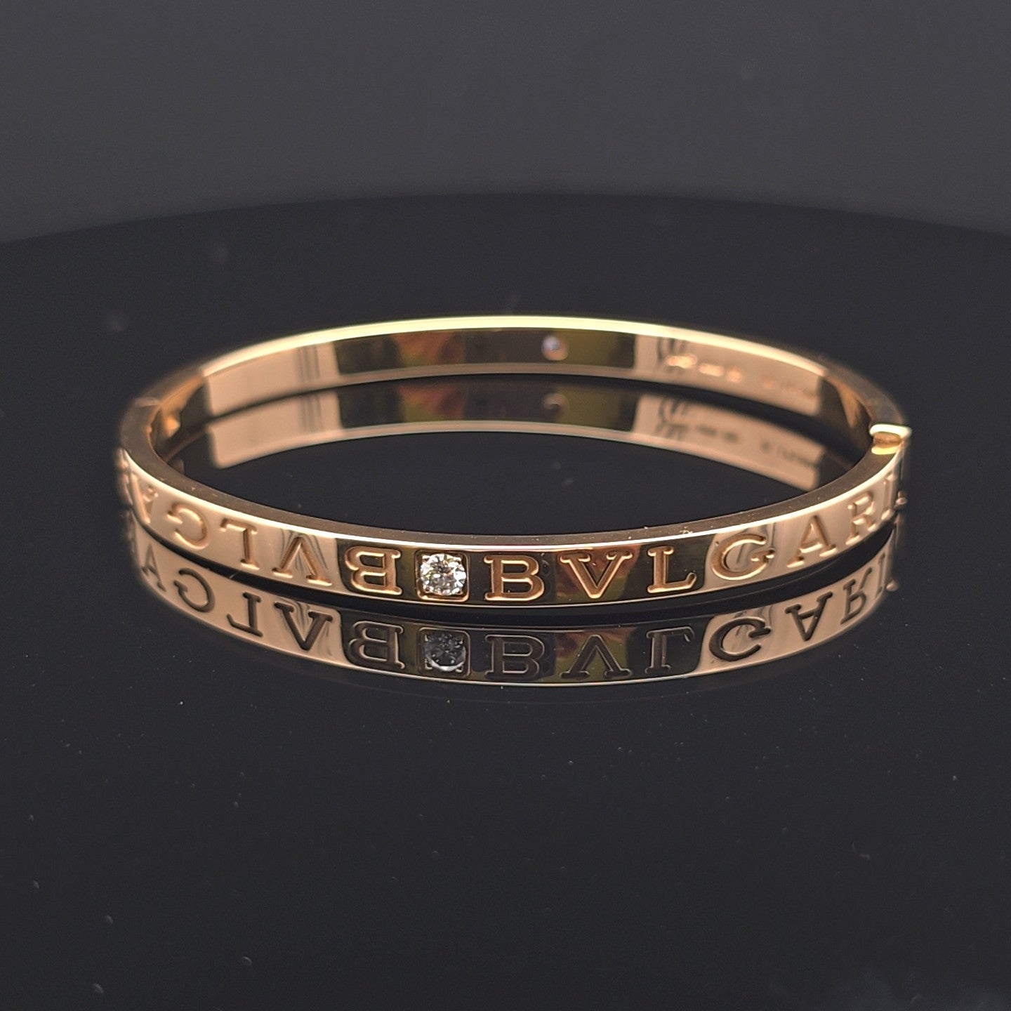 Bvlgari Armreif BZero Gelb Gold 750 Brillanten Schmuck Unisex