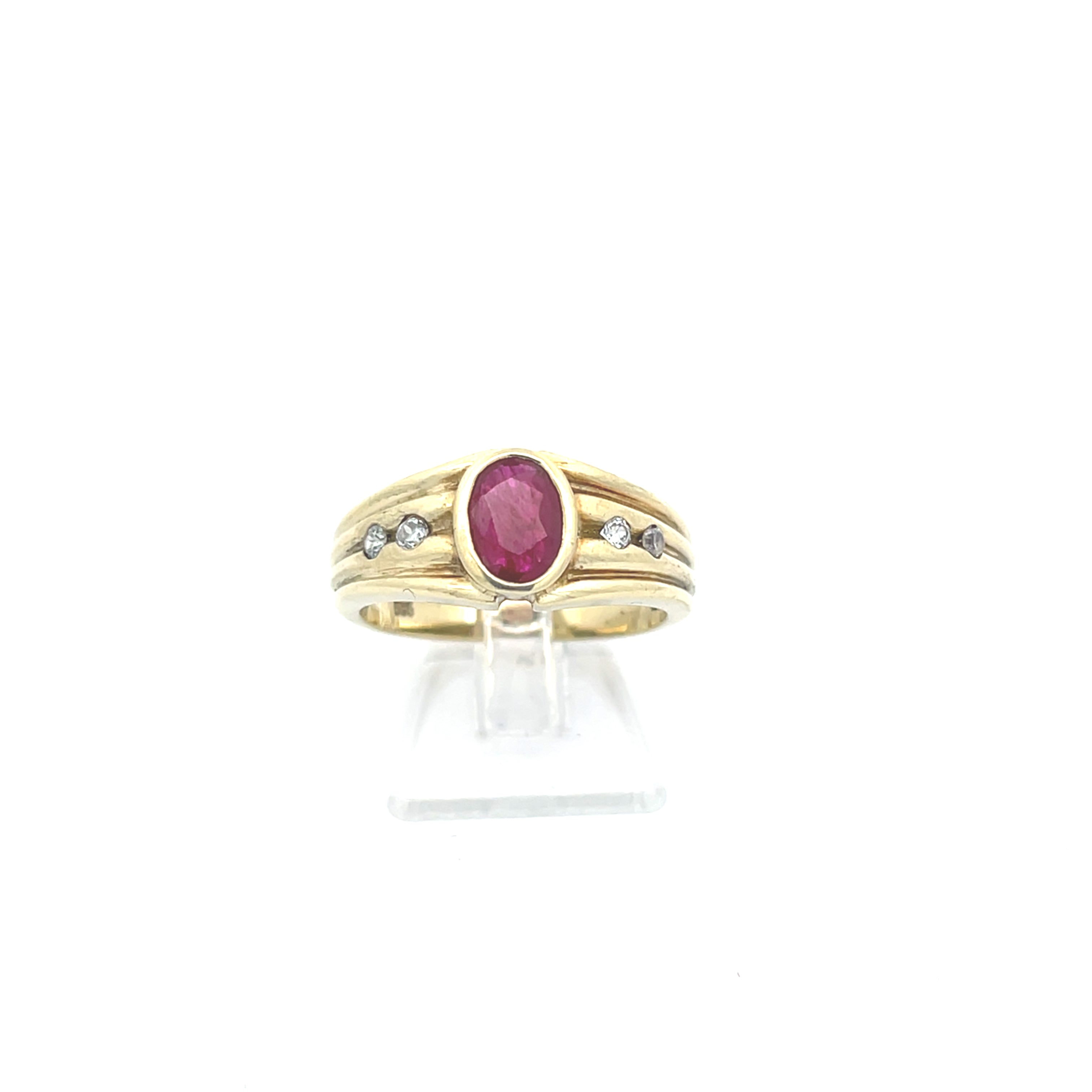 Damenring Gelb Gold 585 14 Karat mit einem roten Stein und farblosen Steinen